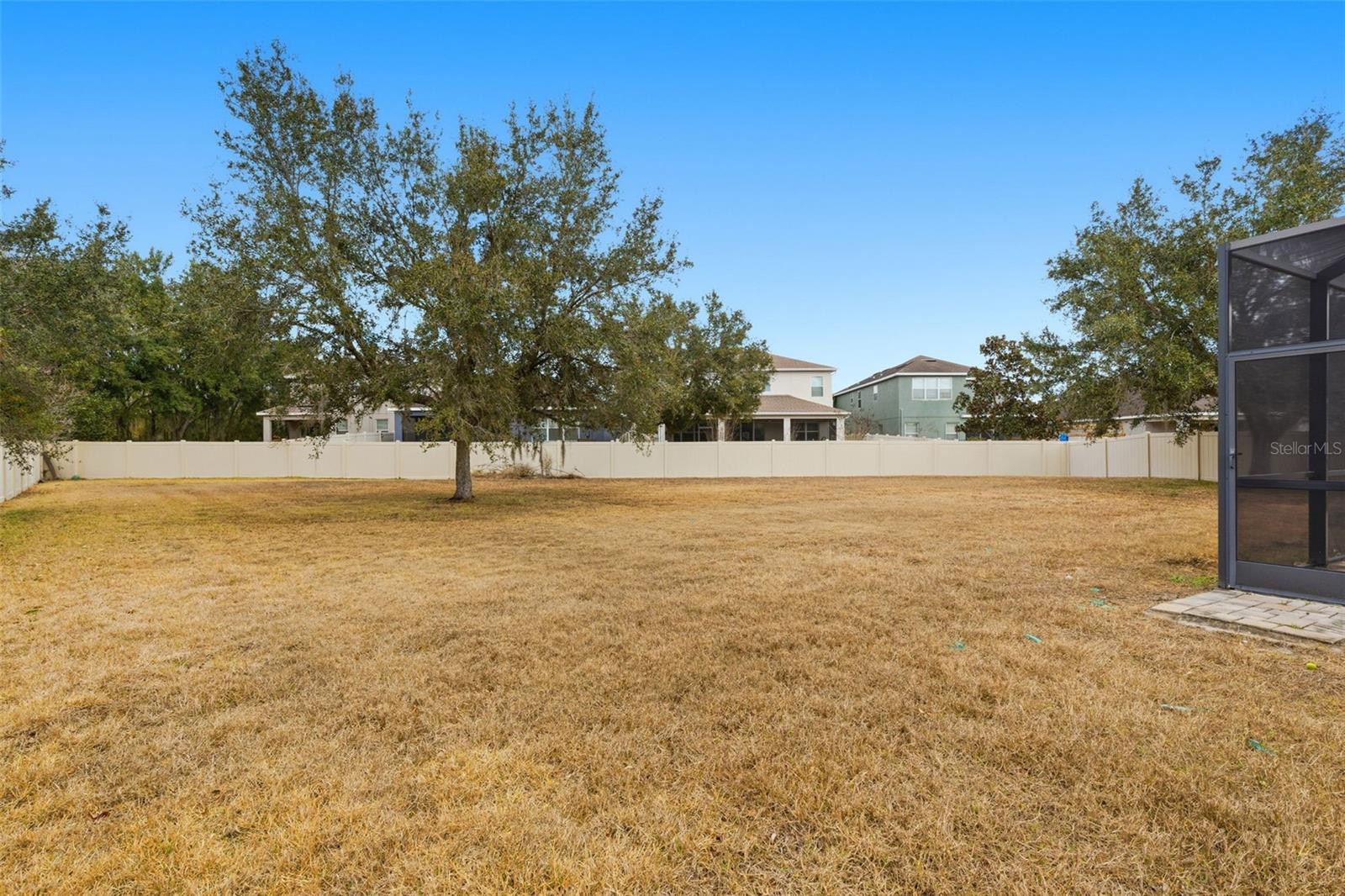 Image 28 of 32 For 17423 New Cross Circle