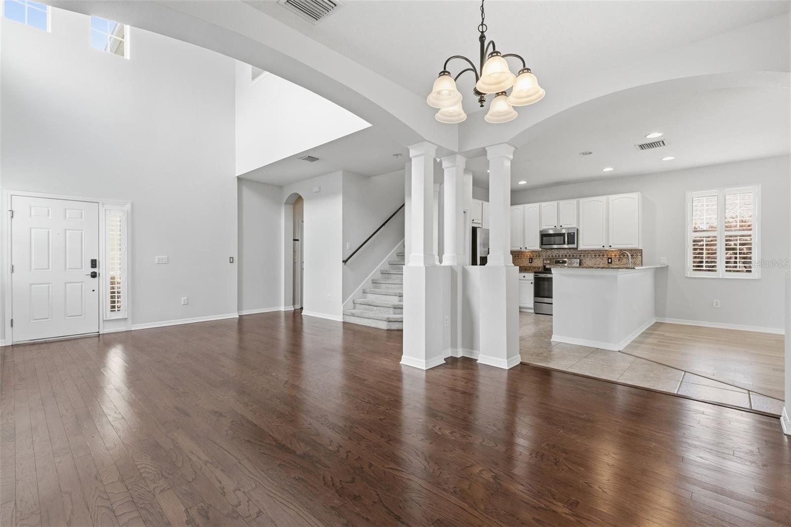 Image 6 of 32 For 17423 New Cross Circle