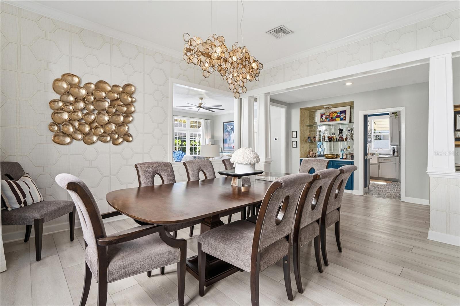 Image 11 of 45 For 824 Rome Avenue