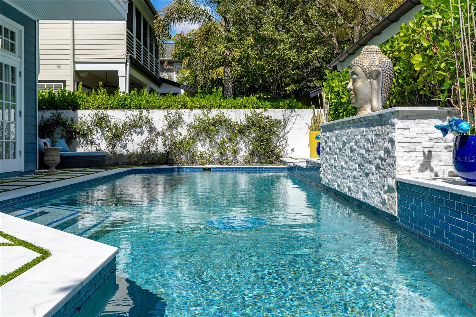 Image 17 of 45 For 824 Rome Avenue