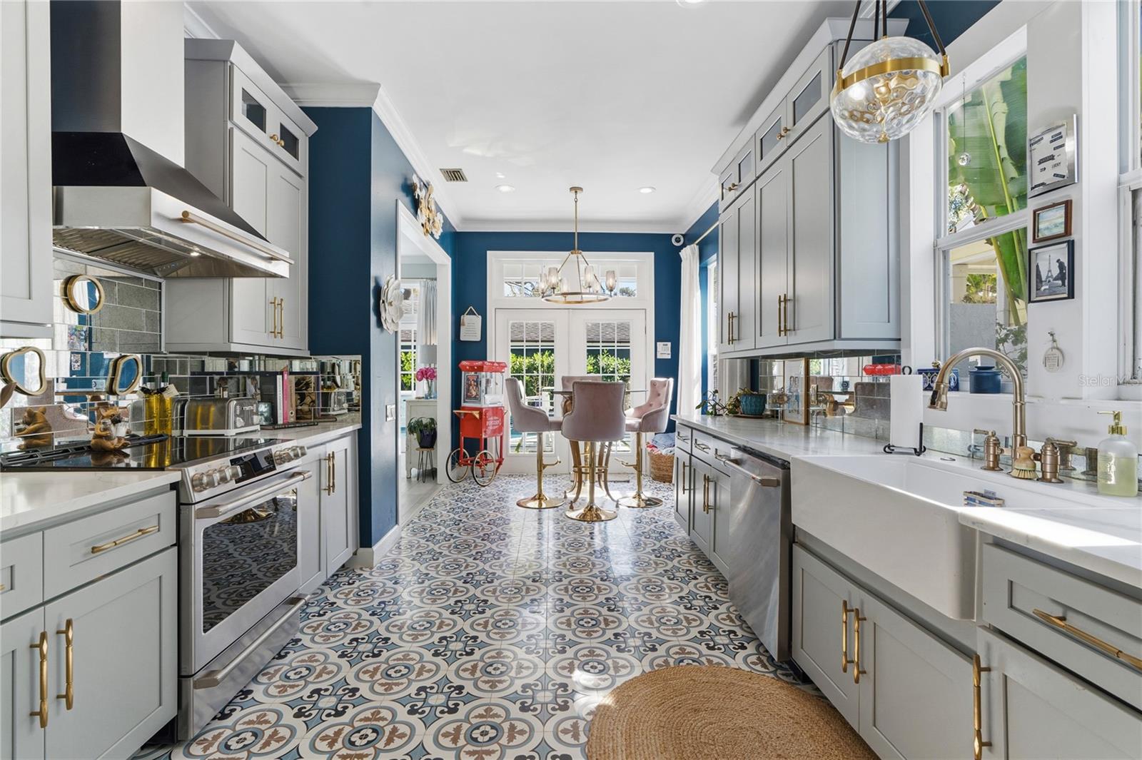 Image 20 of 45 For 824 Rome Avenue