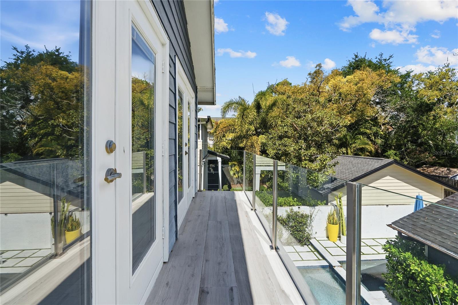 Image 28 of 45 For 824 Rome Avenue