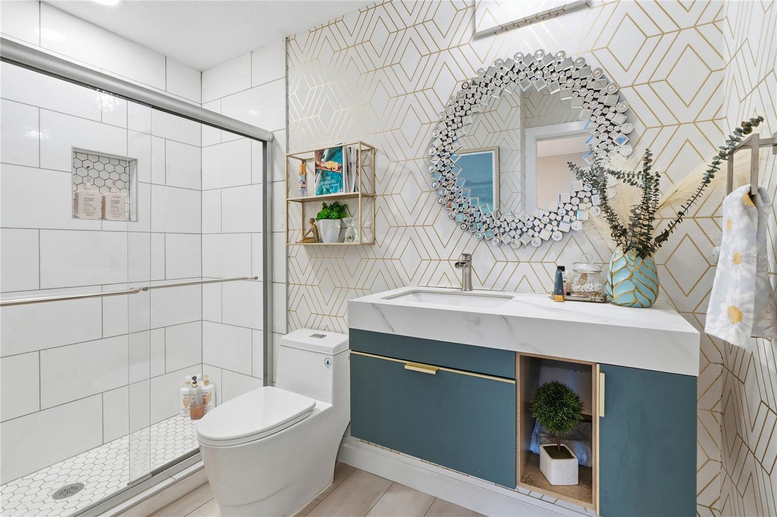 Image 36 of 45 For 824 Rome Avenue