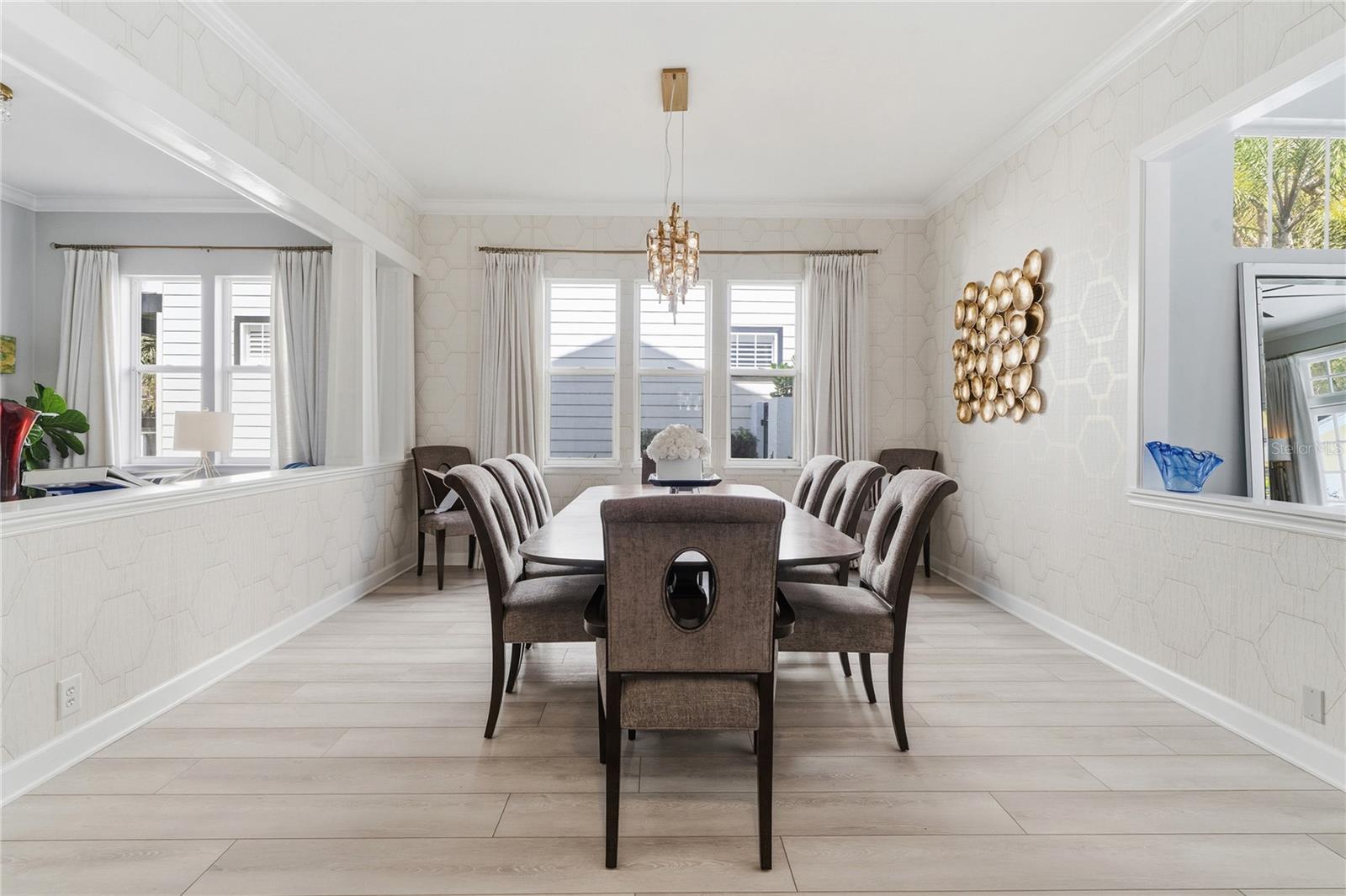 Image 5 of 45 For 824 Rome Avenue