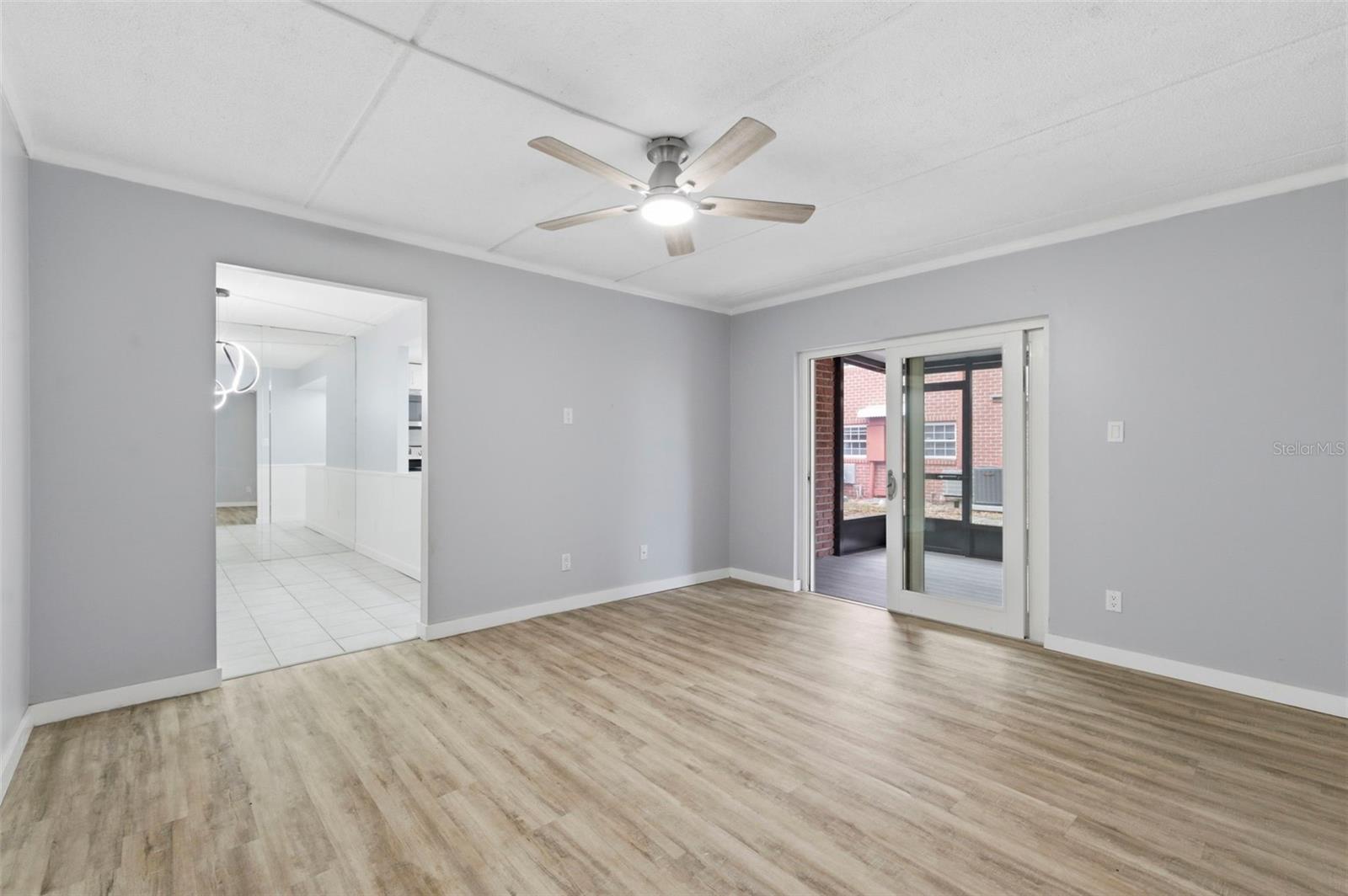 Image 6 of 31 For 1125 83rd Avenue N A