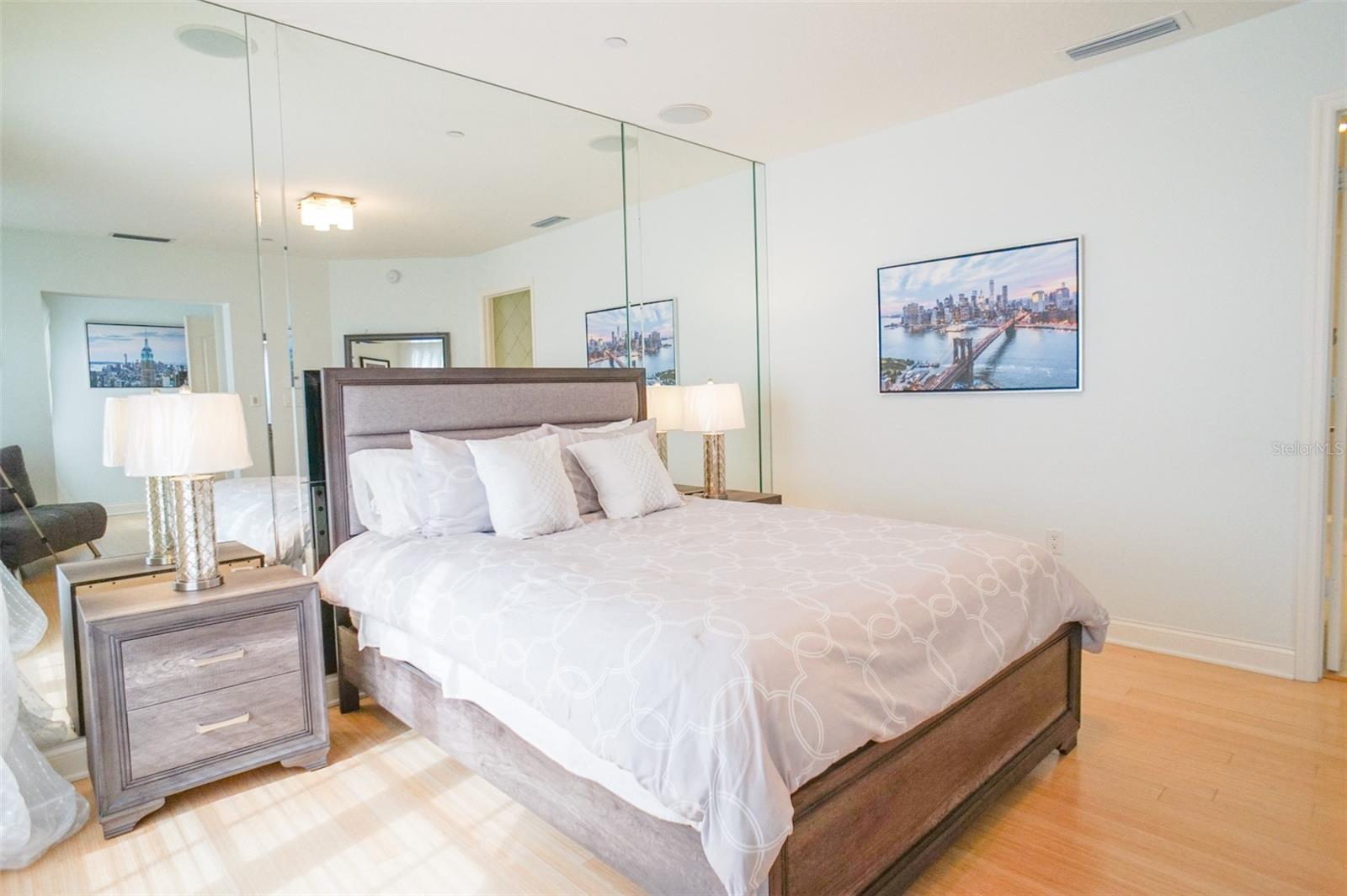 Image 12 of 50 For 505 Mandalay Ave 62