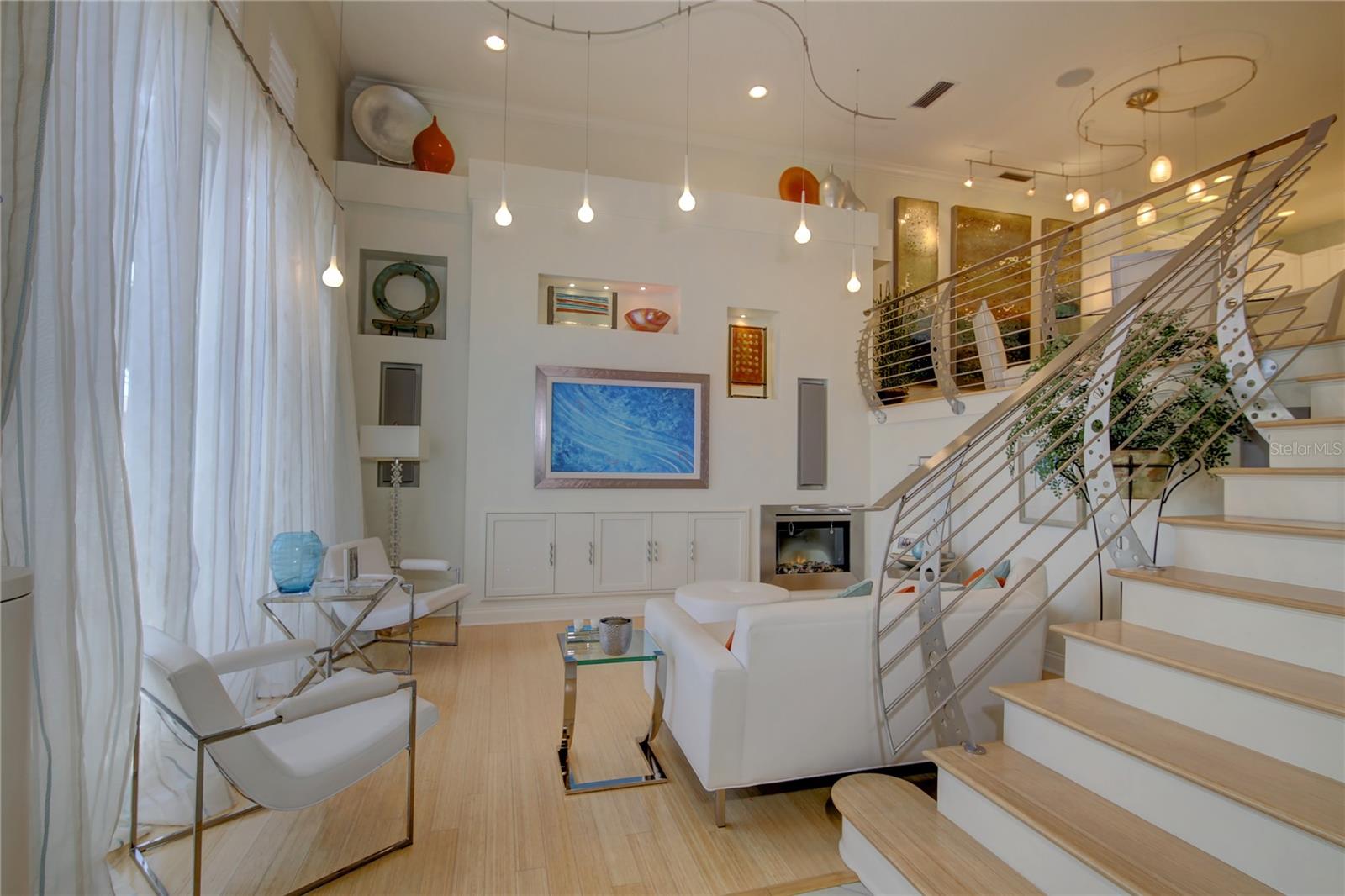 Image 3 of 50 For 505 Mandalay Ave 62