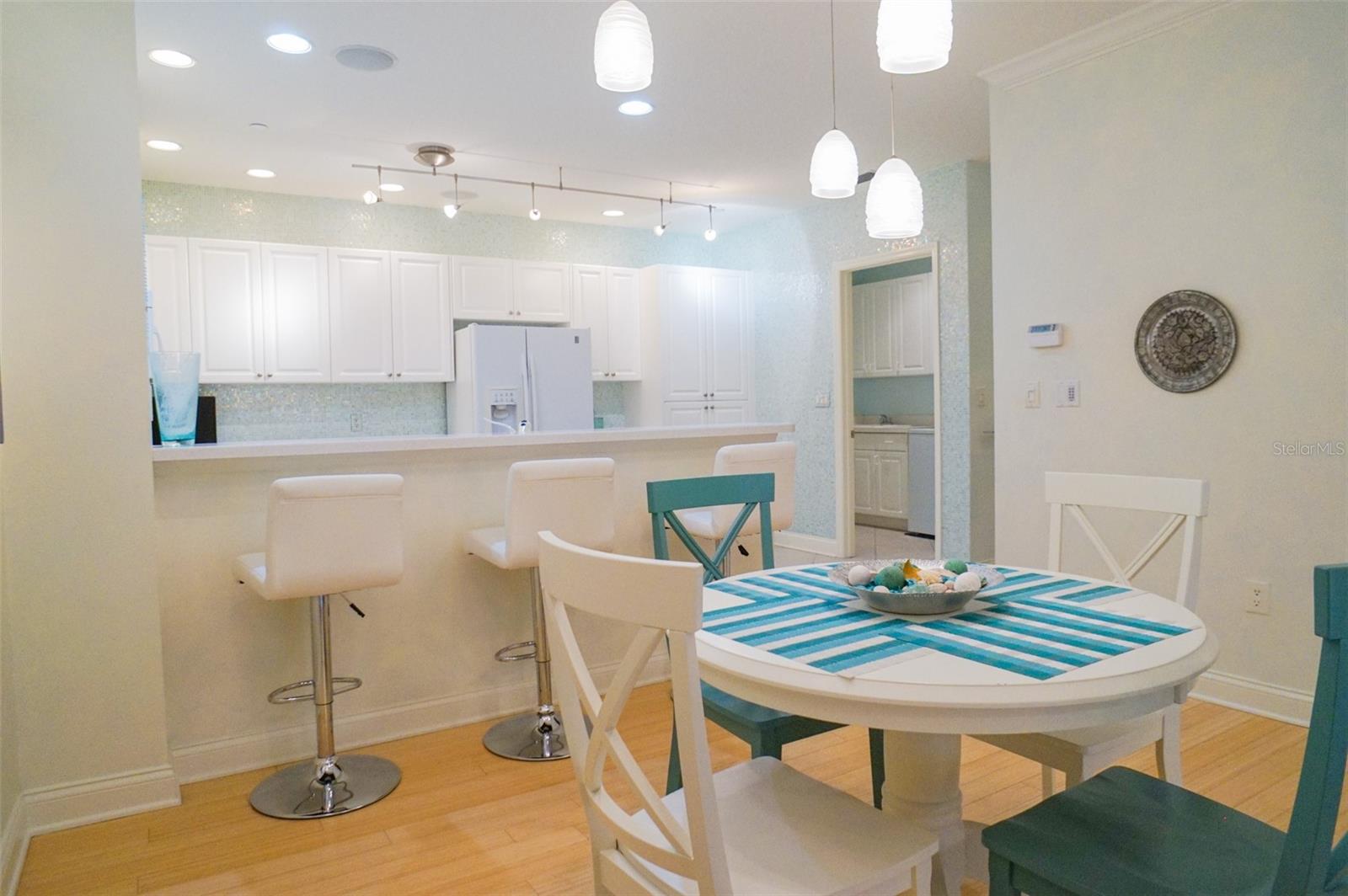 Image 43 of 50 For 505 Mandalay Ave 62