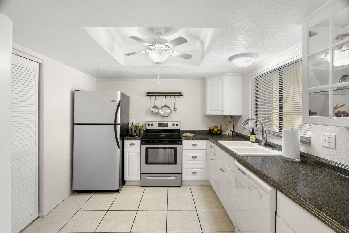 Image 11 of 60 For 2573 Oakleaf Lane 39a