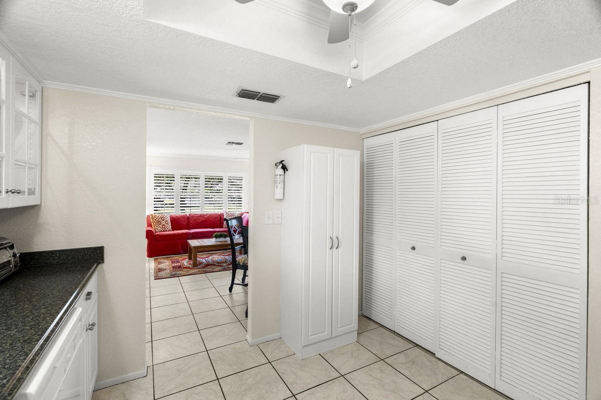 Image 12 of 60 For 2573 Oakleaf Lane 39a