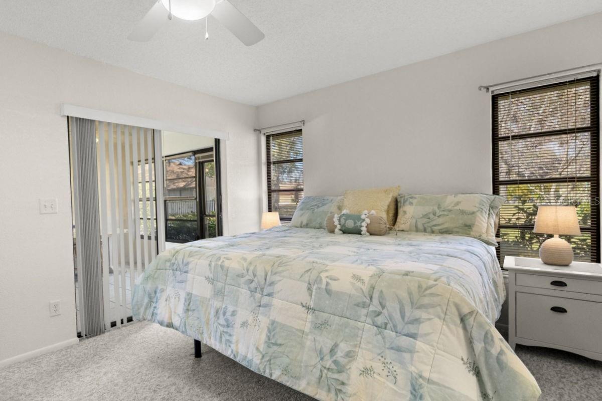 Image 16 of 60 For 2573 Oakleaf Lane 39a