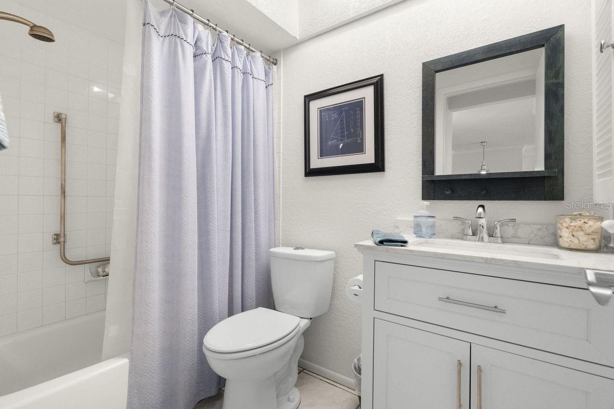 Image 23 of 60 For 2573 Oakleaf Lane 39a