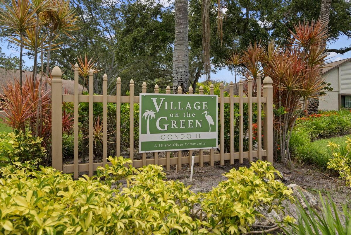 Image 37 of 60 For 2573 Oakleaf Lane 39a