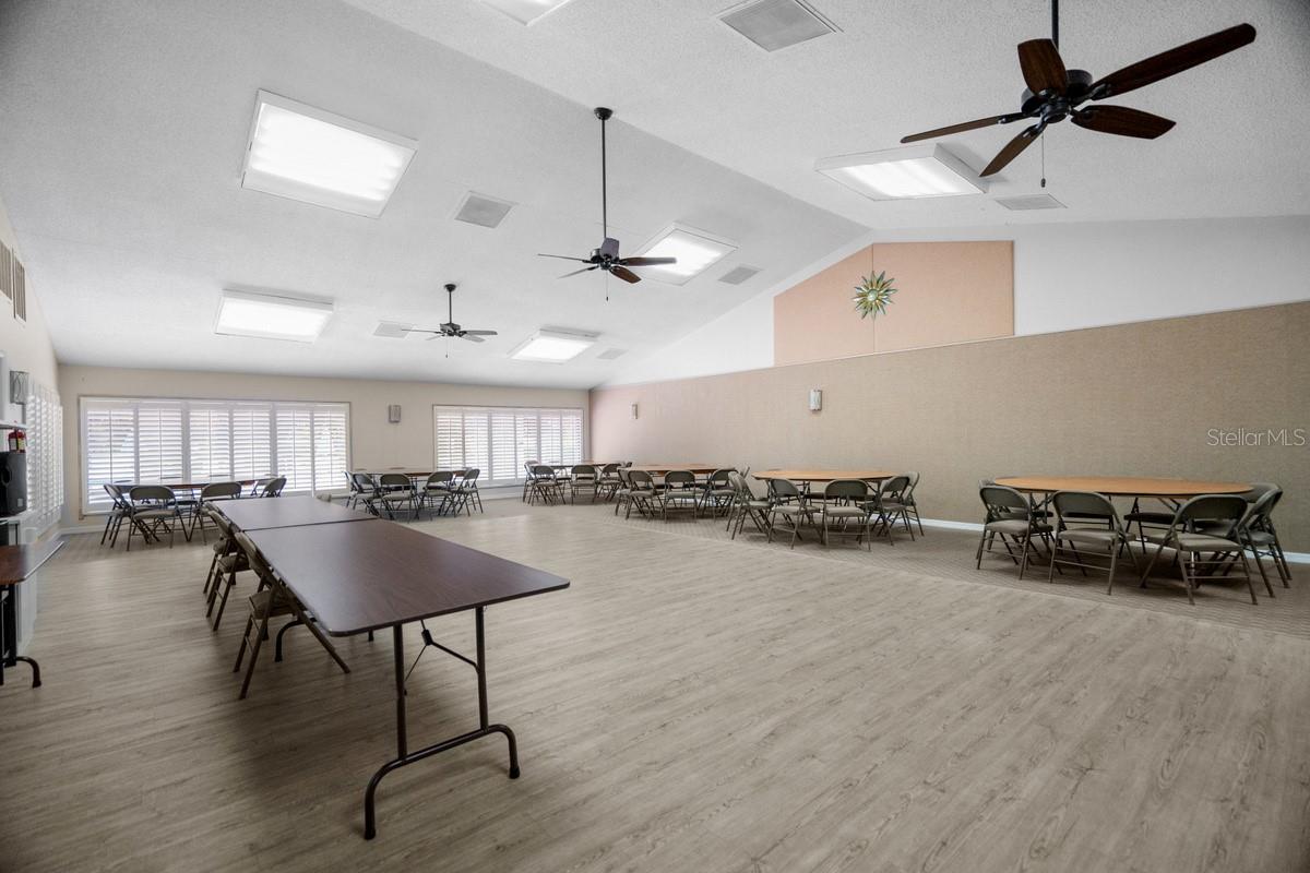 Image 45 of 60 For 2573 Oakleaf Lane 39a