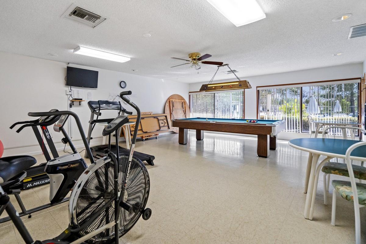 Image 49 of 60 For 2573 Oakleaf Lane 39a