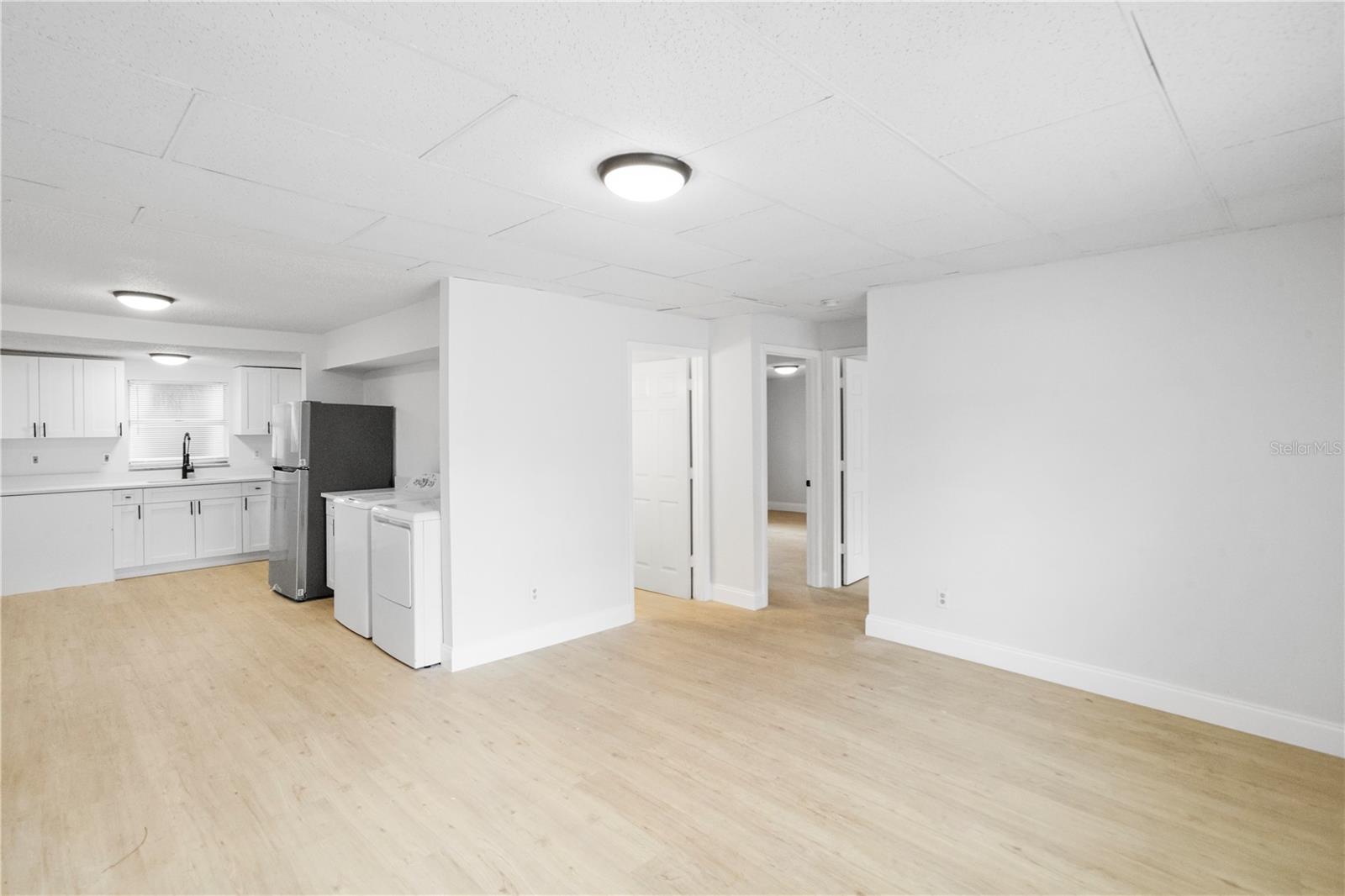 Listing photo id 2 for 12703 N 15th St