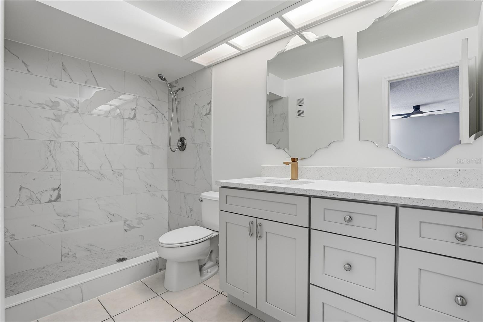 Image 24 of 42 For 2682 Sabal Springs Circle 204