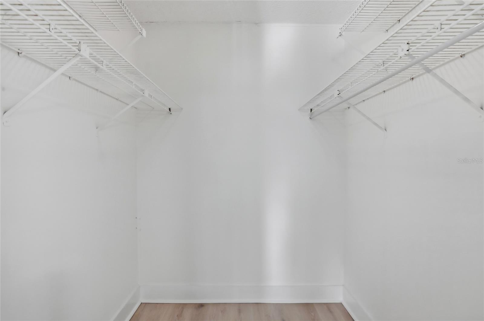 Image 25 of 42 For 2682 Sabal Springs Circle 204