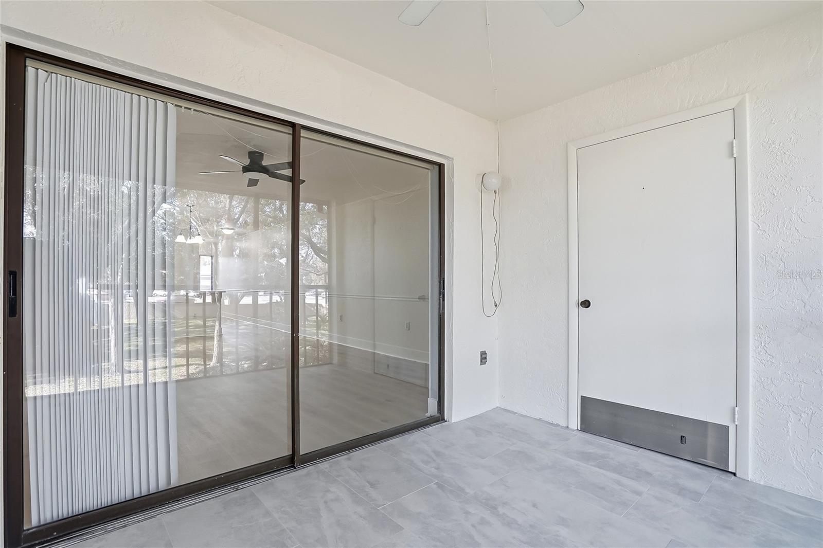 Image 31 of 42 For 2682 Sabal Springs Circle 204