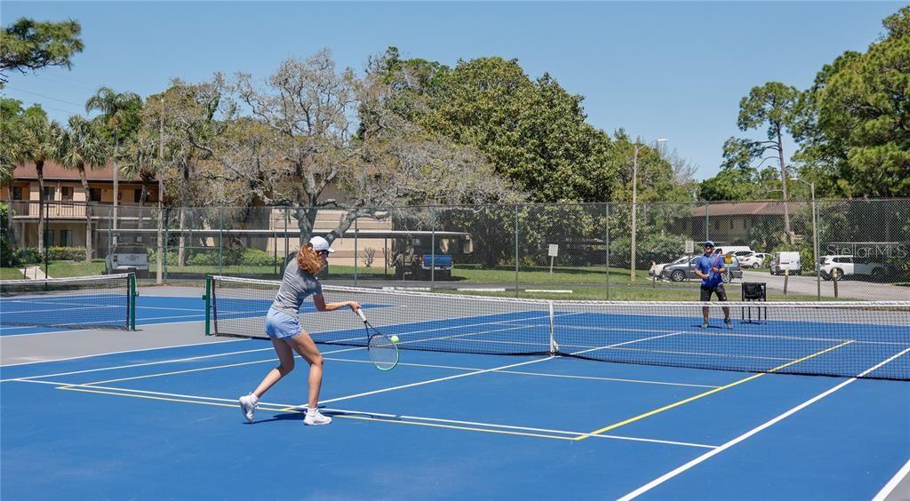 Image 35 of 42 For 2682 Sabal Springs Circle 204