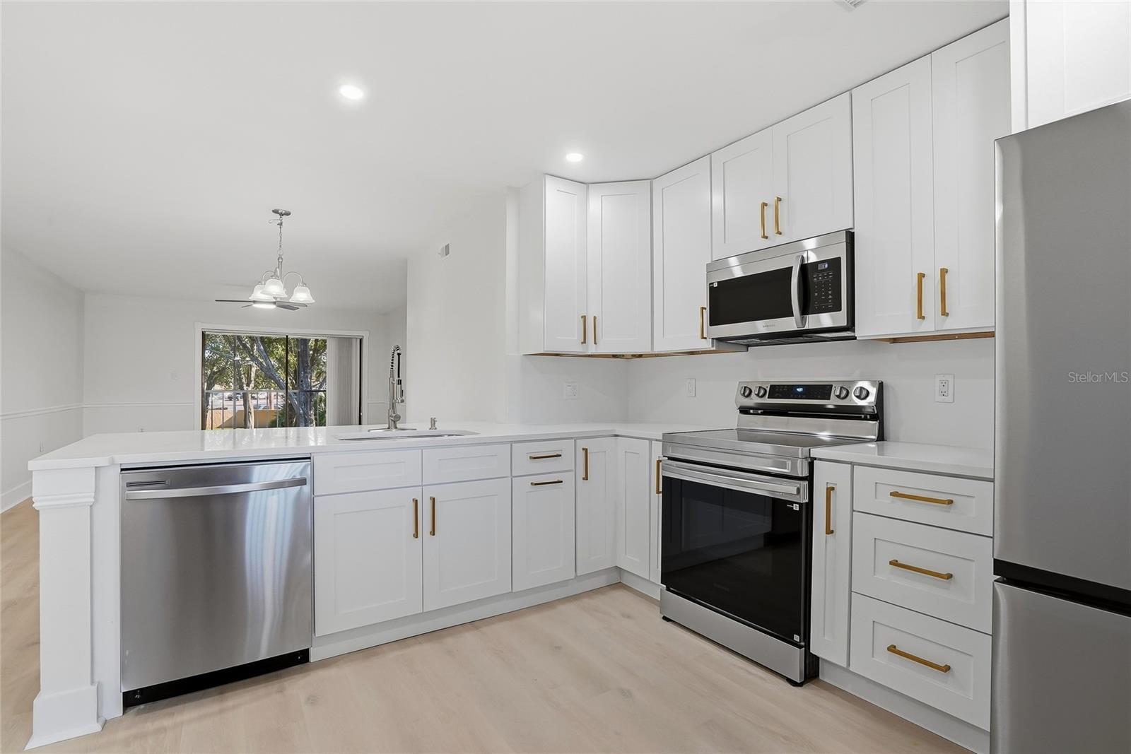 Image 5 of 42 For 2682 Sabal Springs Circle 204