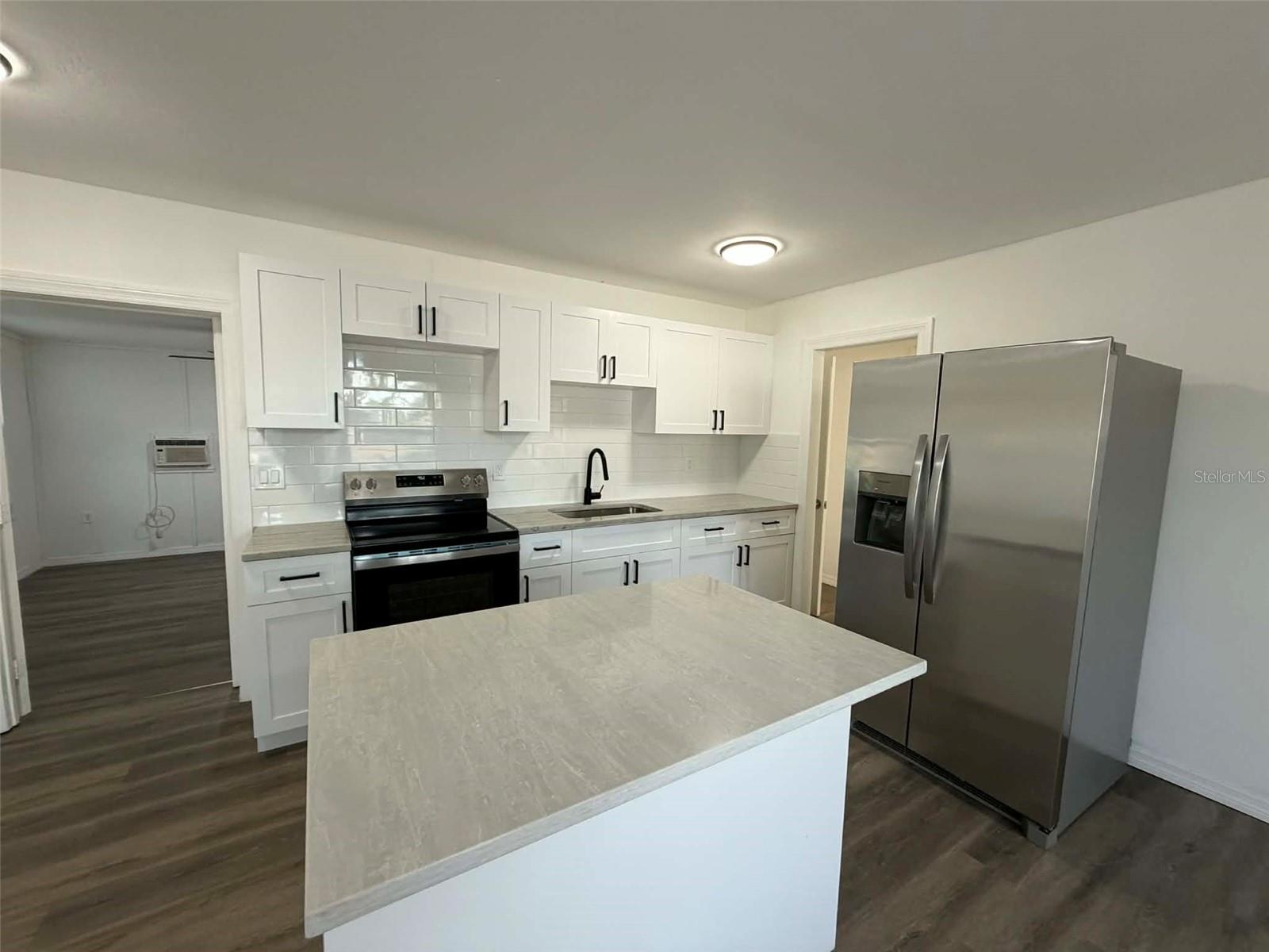 Image 10 of 22 For 4711 10th Avenue S