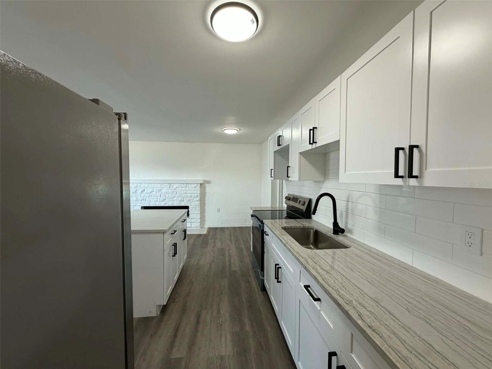 Image 9 of 22 For 4711 10th Avenue S