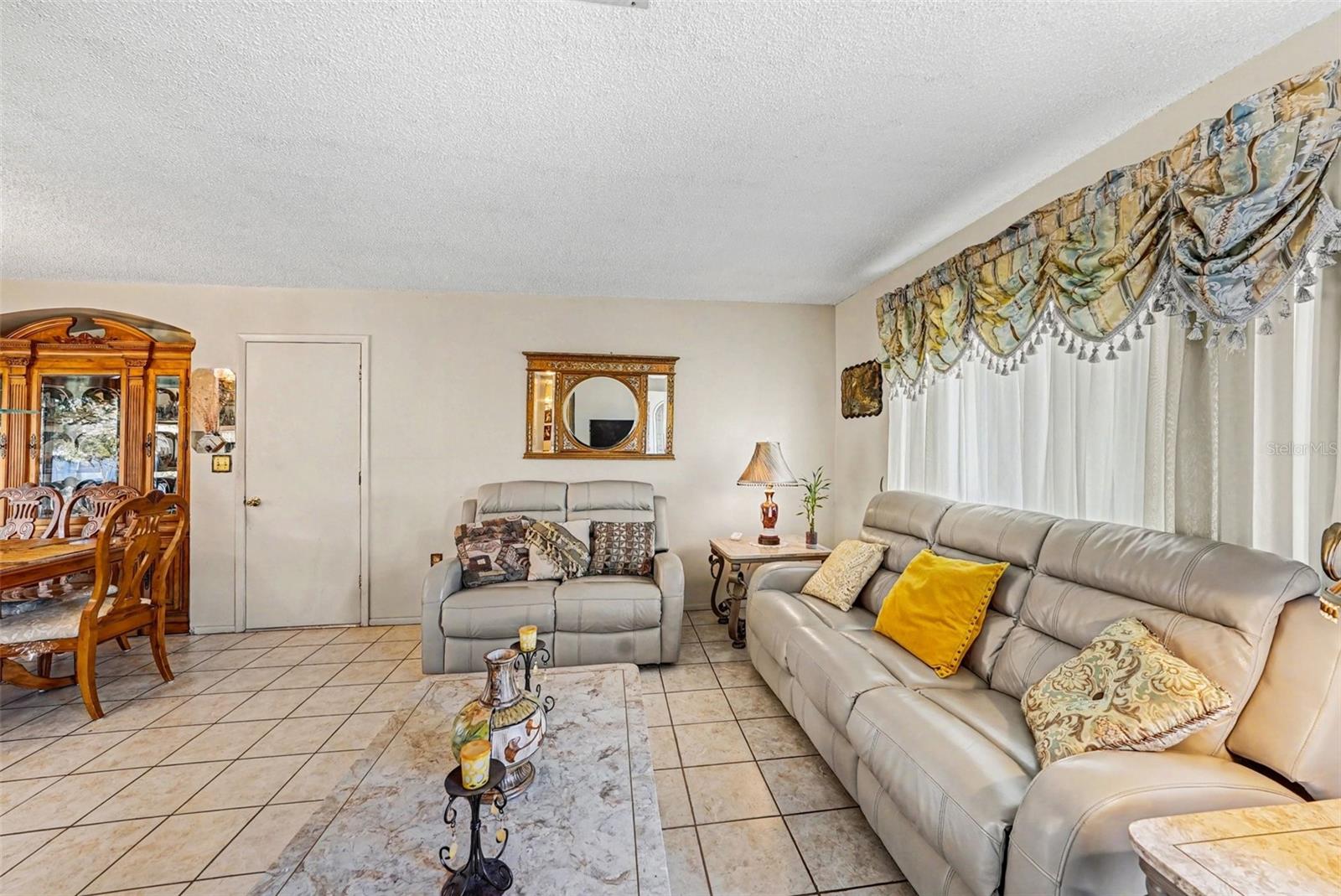 Image 10 of 29 For 11116 Marquette Street