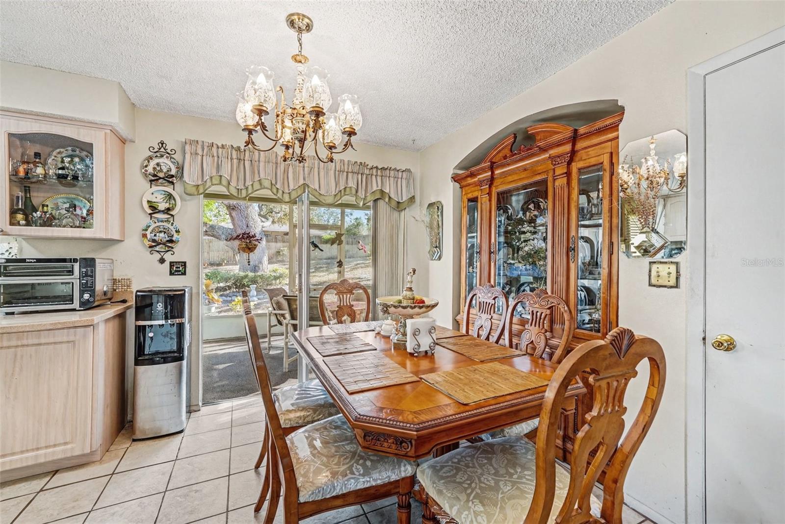 Image 11 of 29 For 11116 Marquette Street