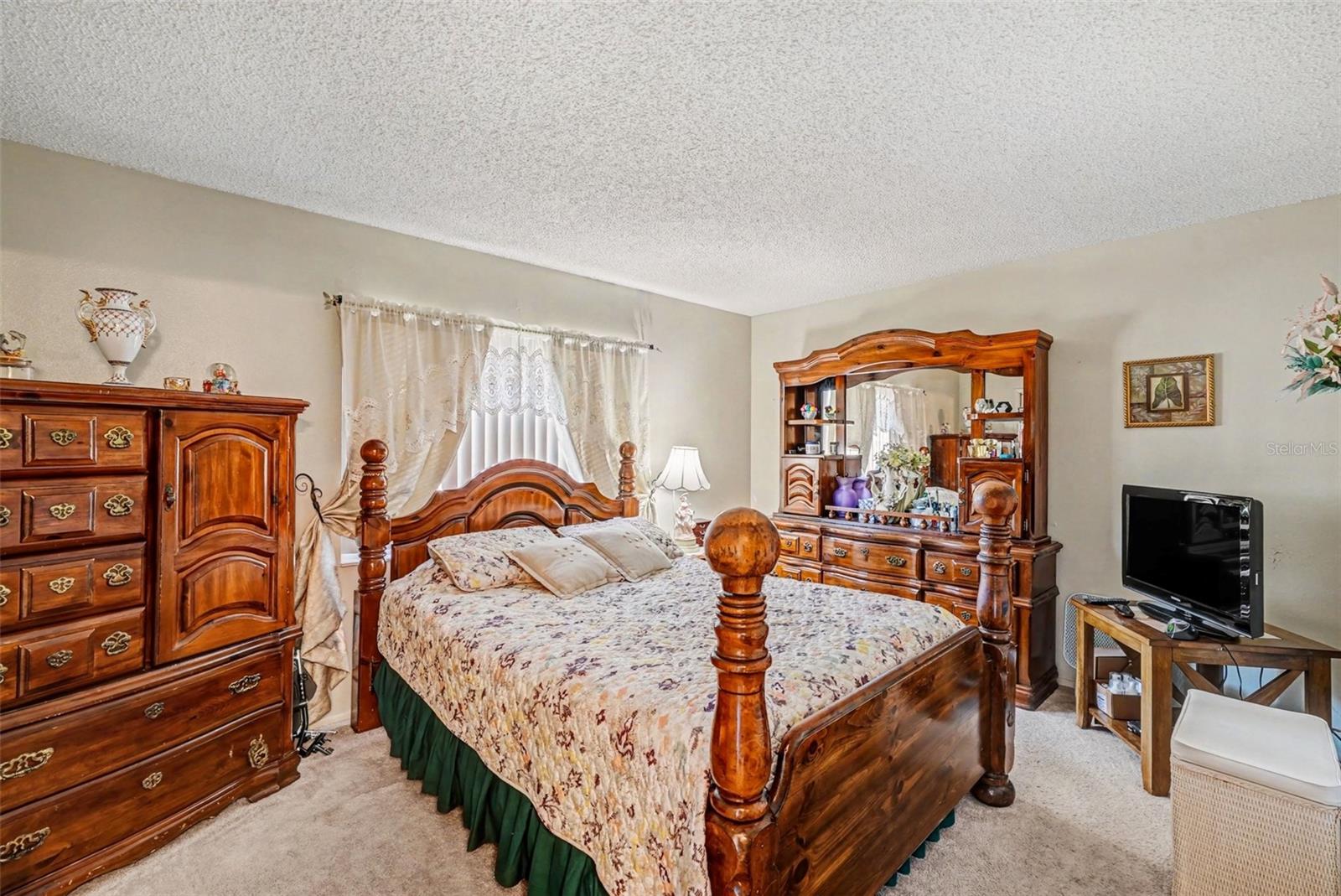 Image 21 of 29 For 11116 Marquette Street