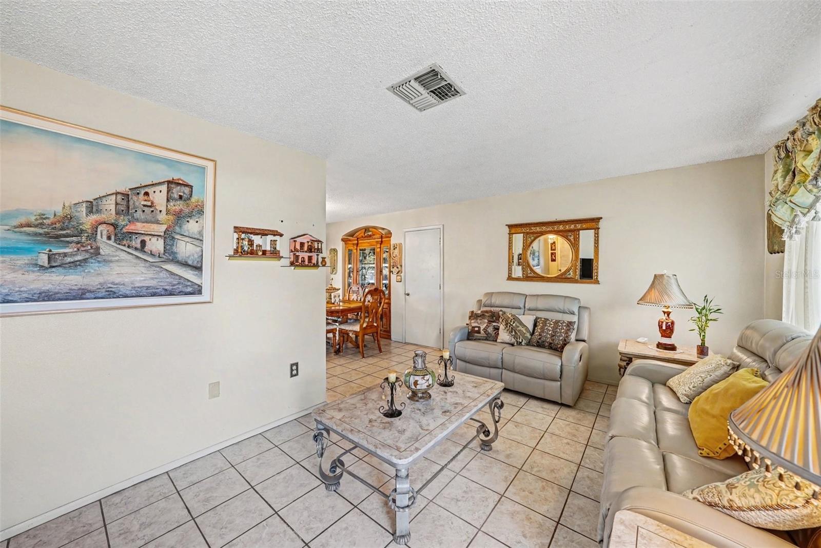 Image 9 of 29 For 11116 Marquette Street