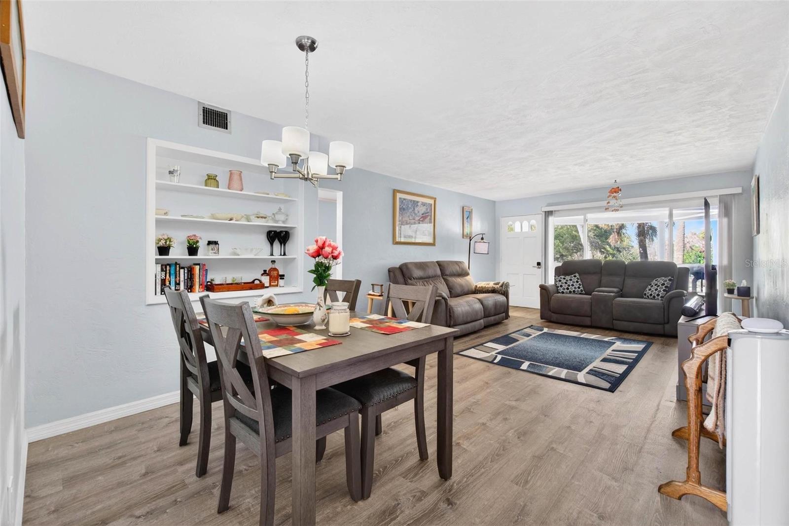 Image 6 of 40 For 2021 Australia Way W 39