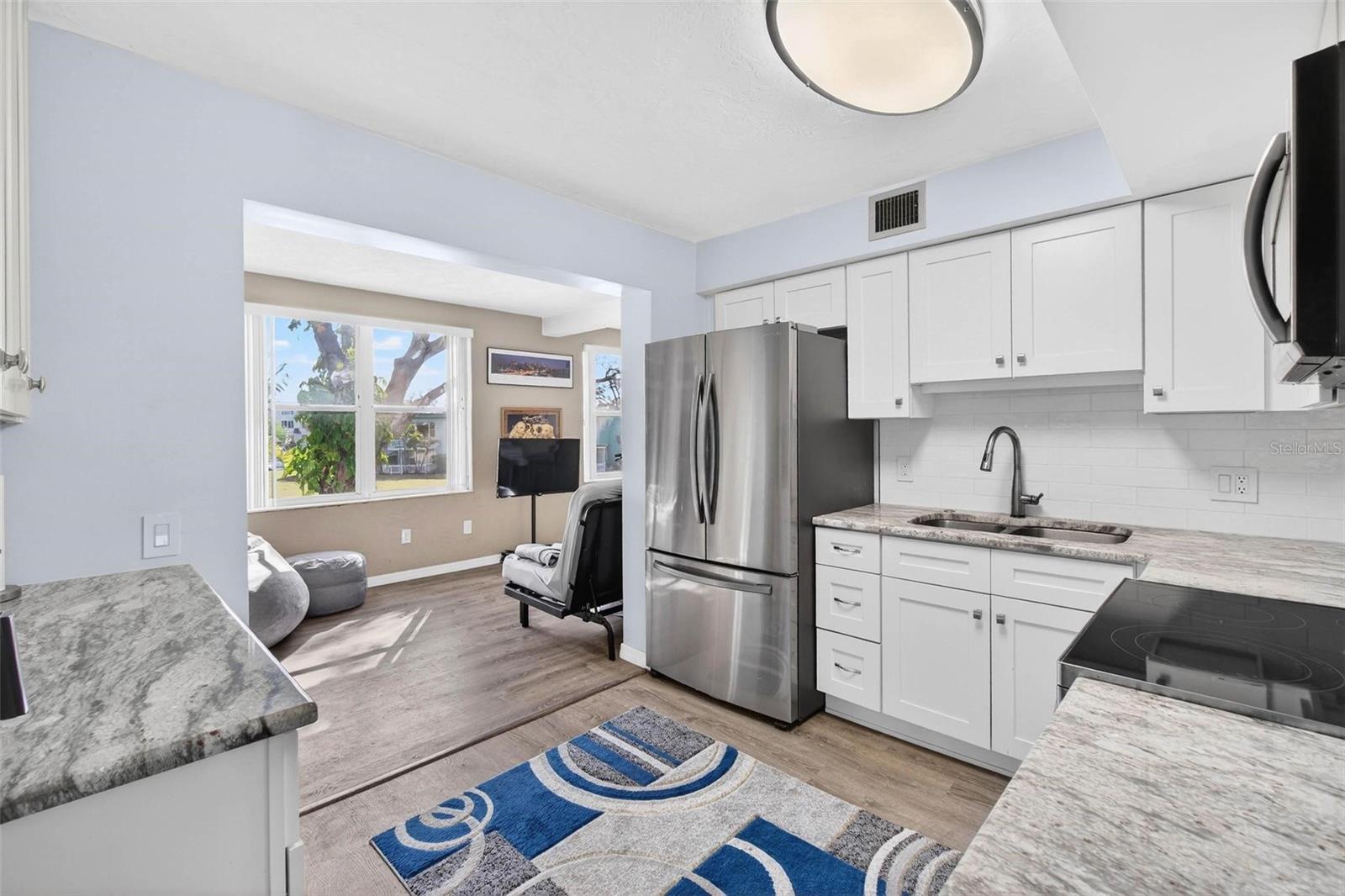 Image 7 of 40 For 2021 Australia Way W 39