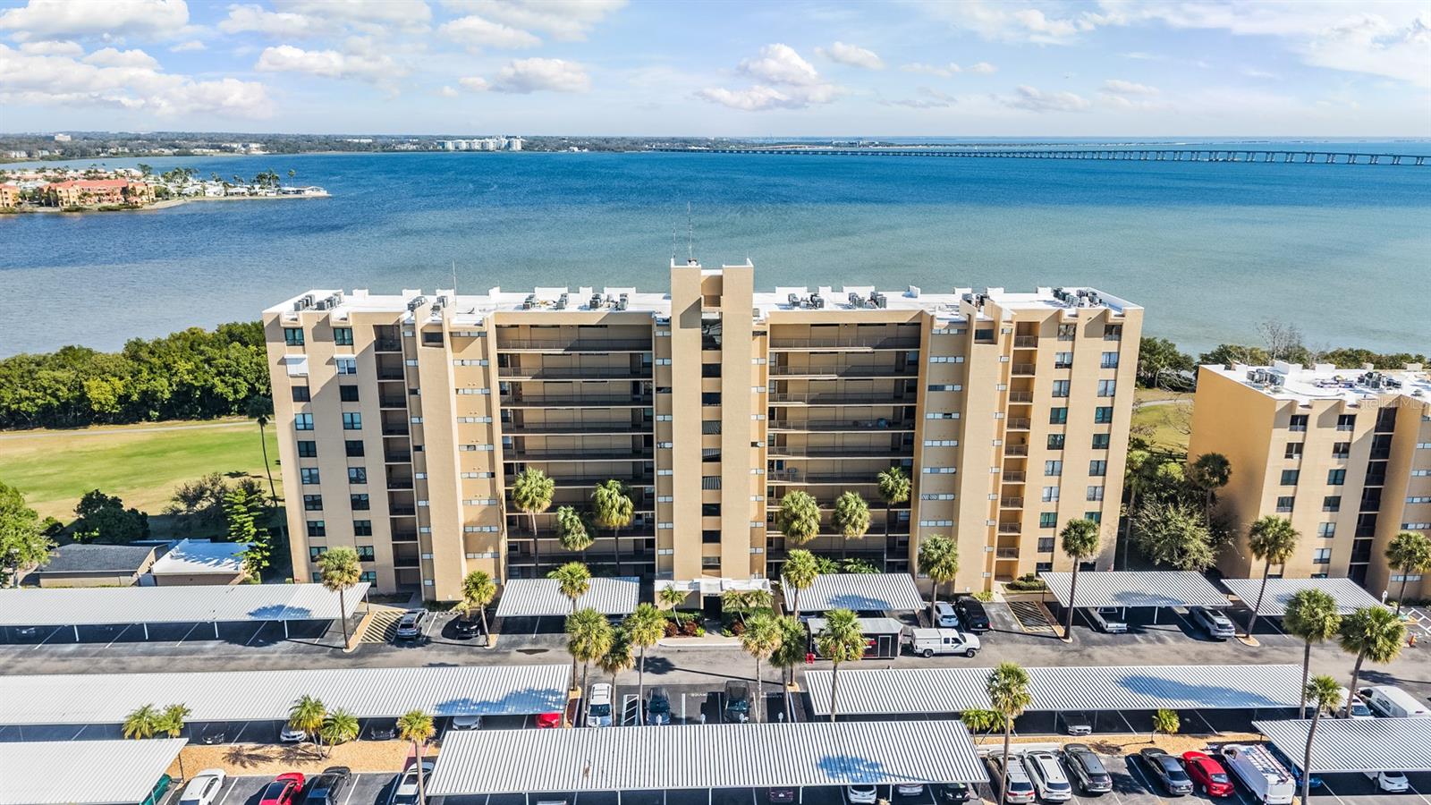 Image 26 of 46 For 2618 Cove Cay Drive 204