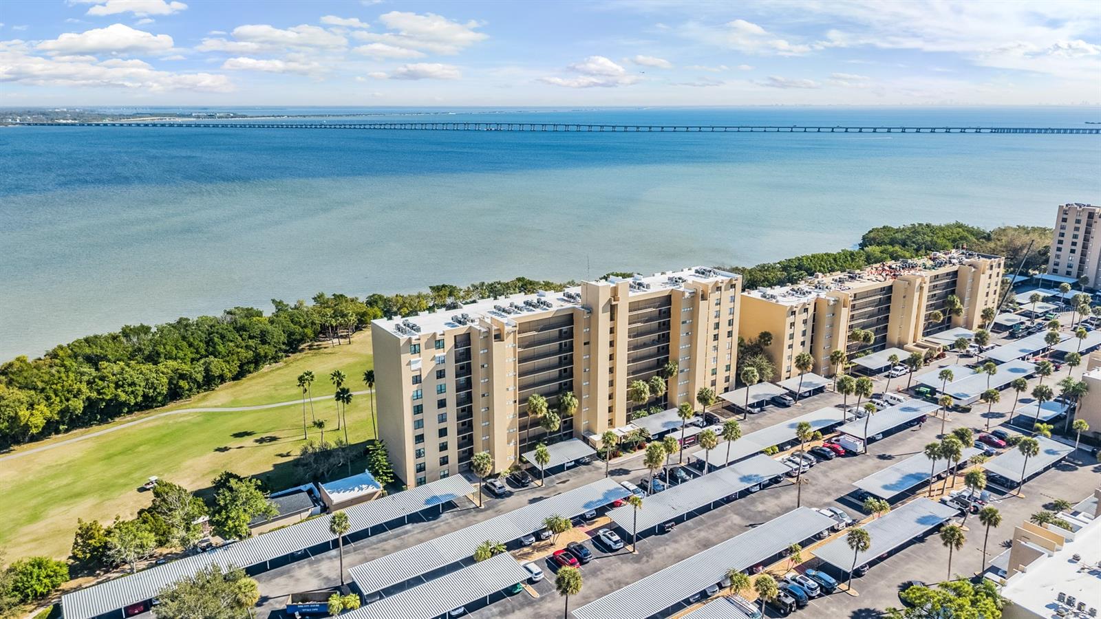 Image 28 of 46 For 2618 Cove Cay Drive 204