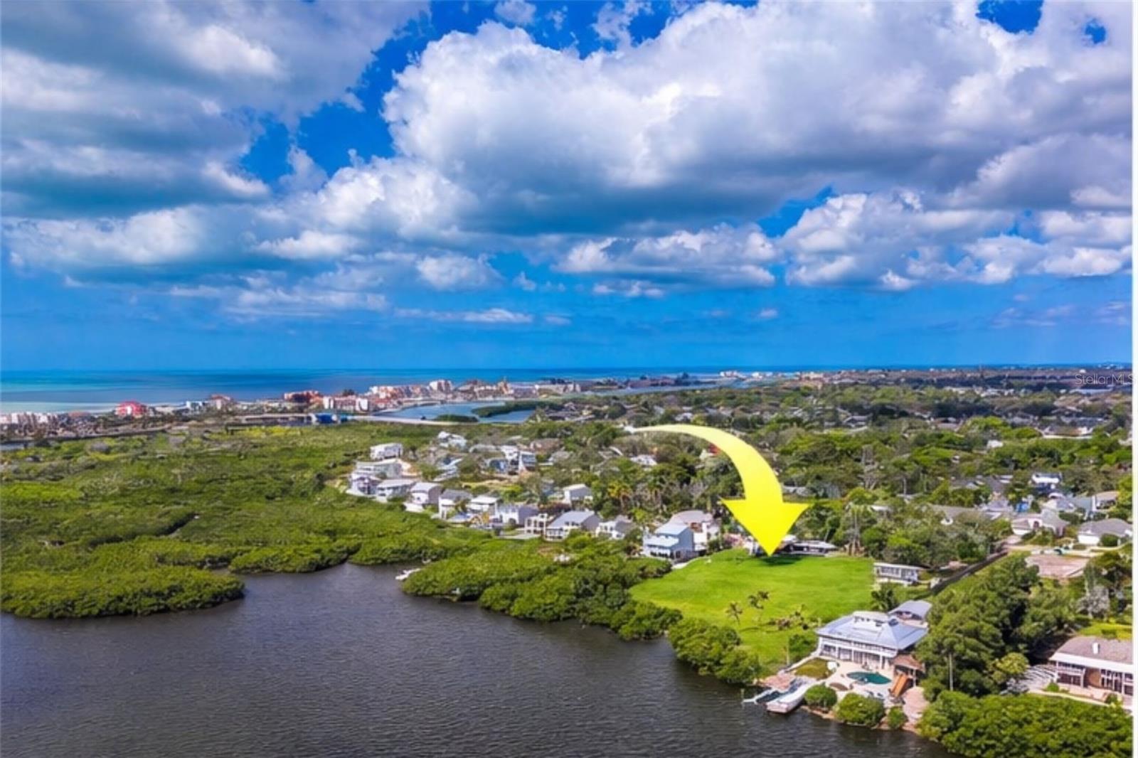 Listing photo id 8 for 13798 74th Avenue