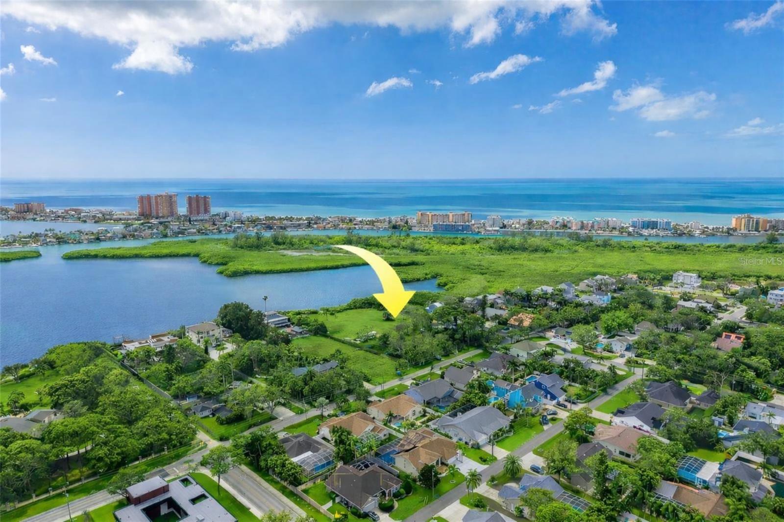 Listing photo id 6 for 13798 74th Avenue