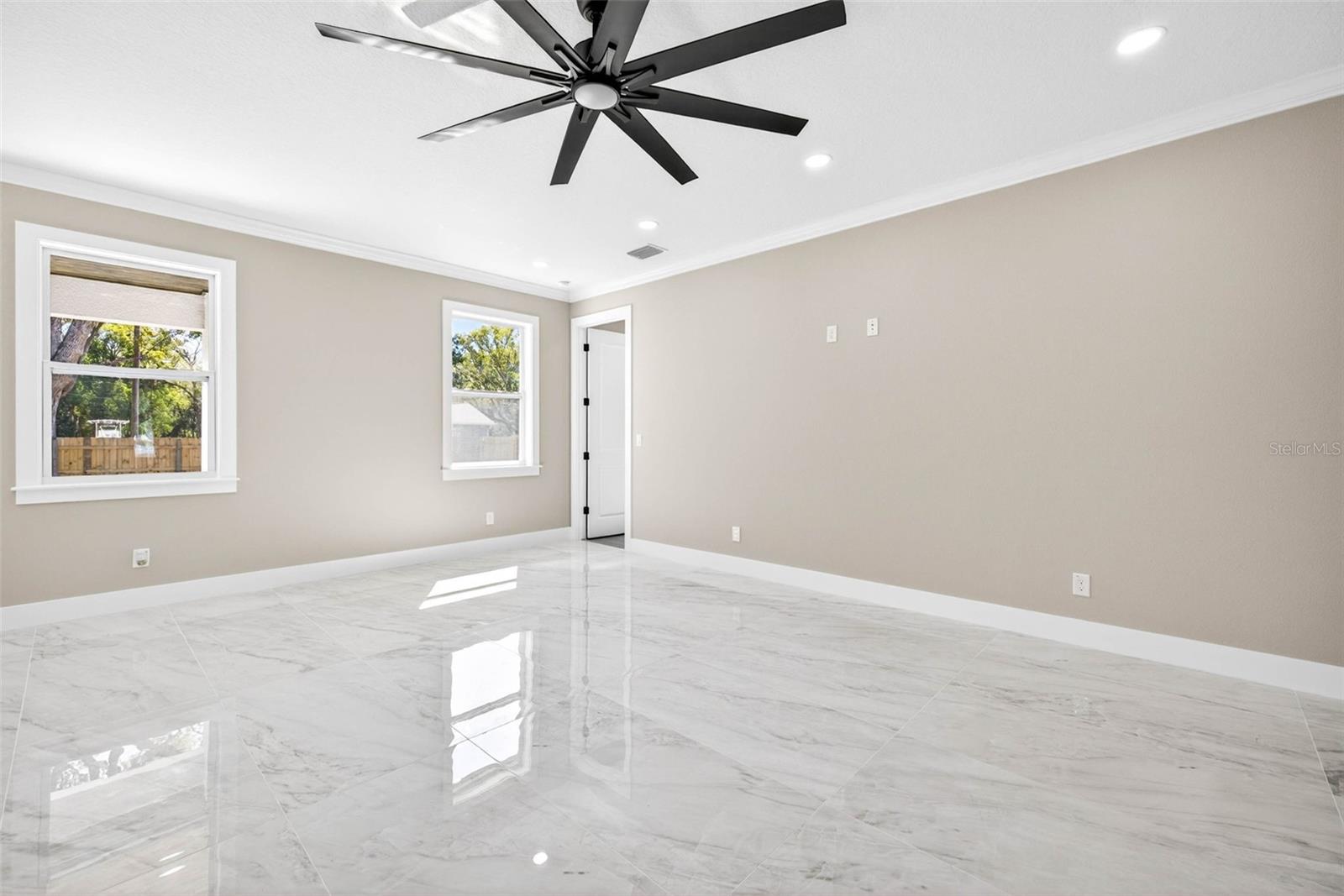 Image 11 of 71 For 284 Roosevelt Avenue