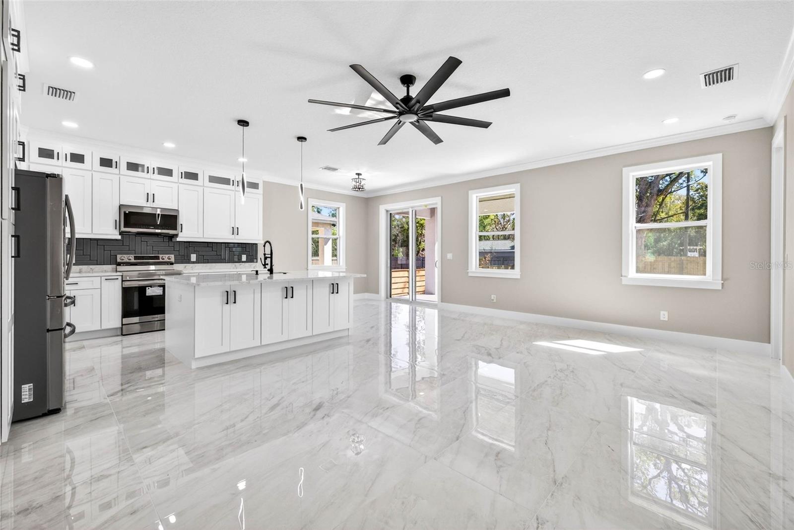 Image 12 of 71 For 284 Roosevelt Avenue