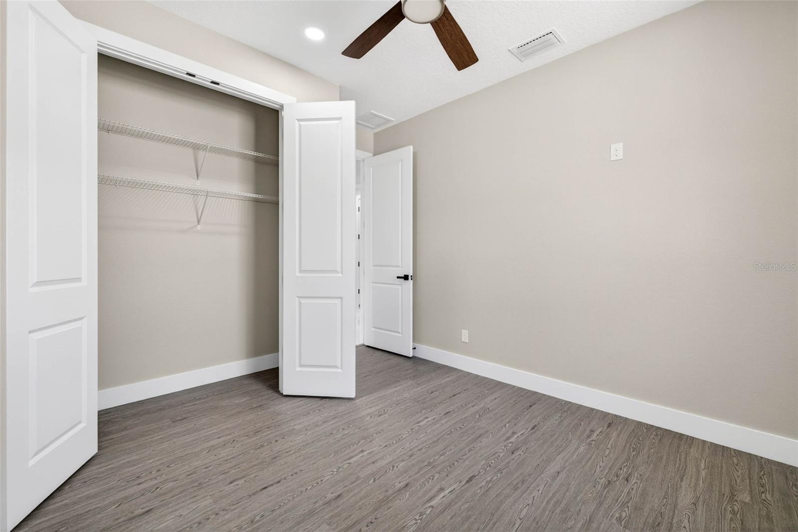 Image 37 of 71 For 284 Roosevelt Avenue