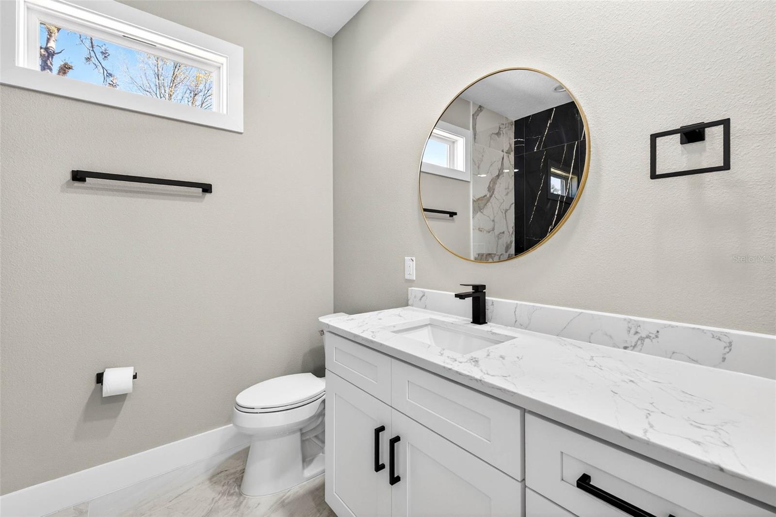 Image 38 of 71 For 284 Roosevelt Avenue