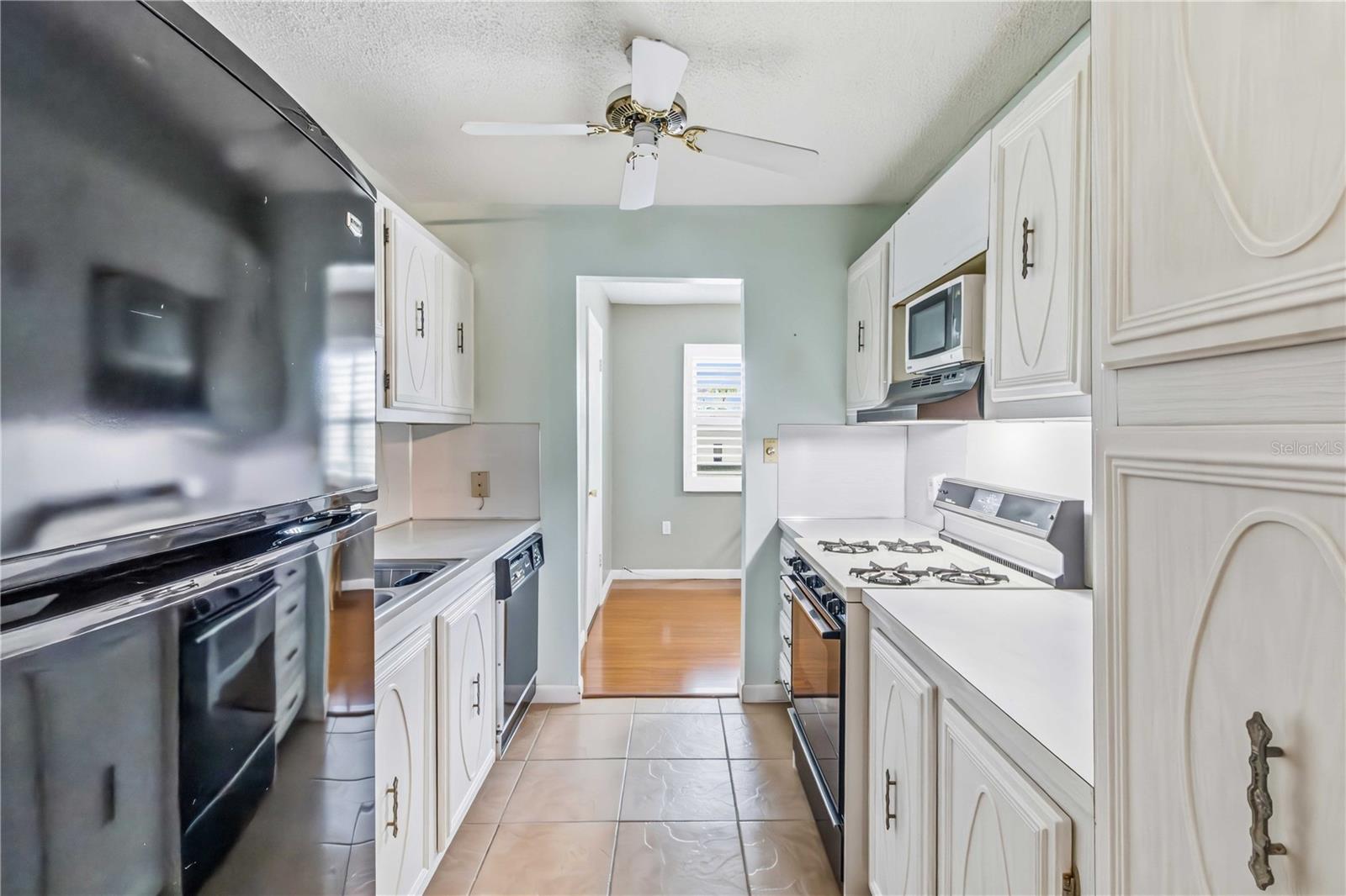 Image 7 of 46 For 5347 81st Lane 24