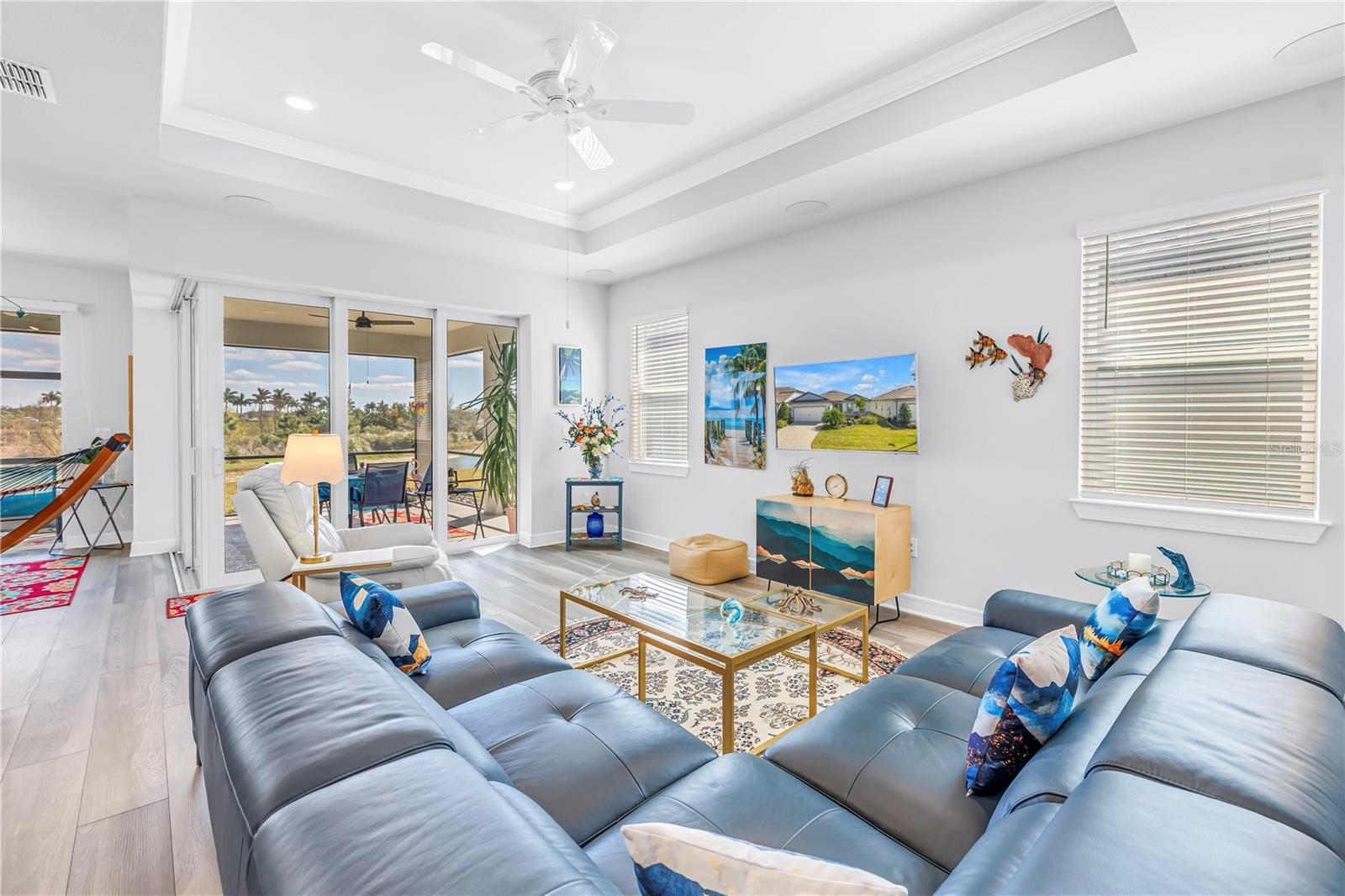 Image 13 of 40 For 8721 Ocean Tides Cove