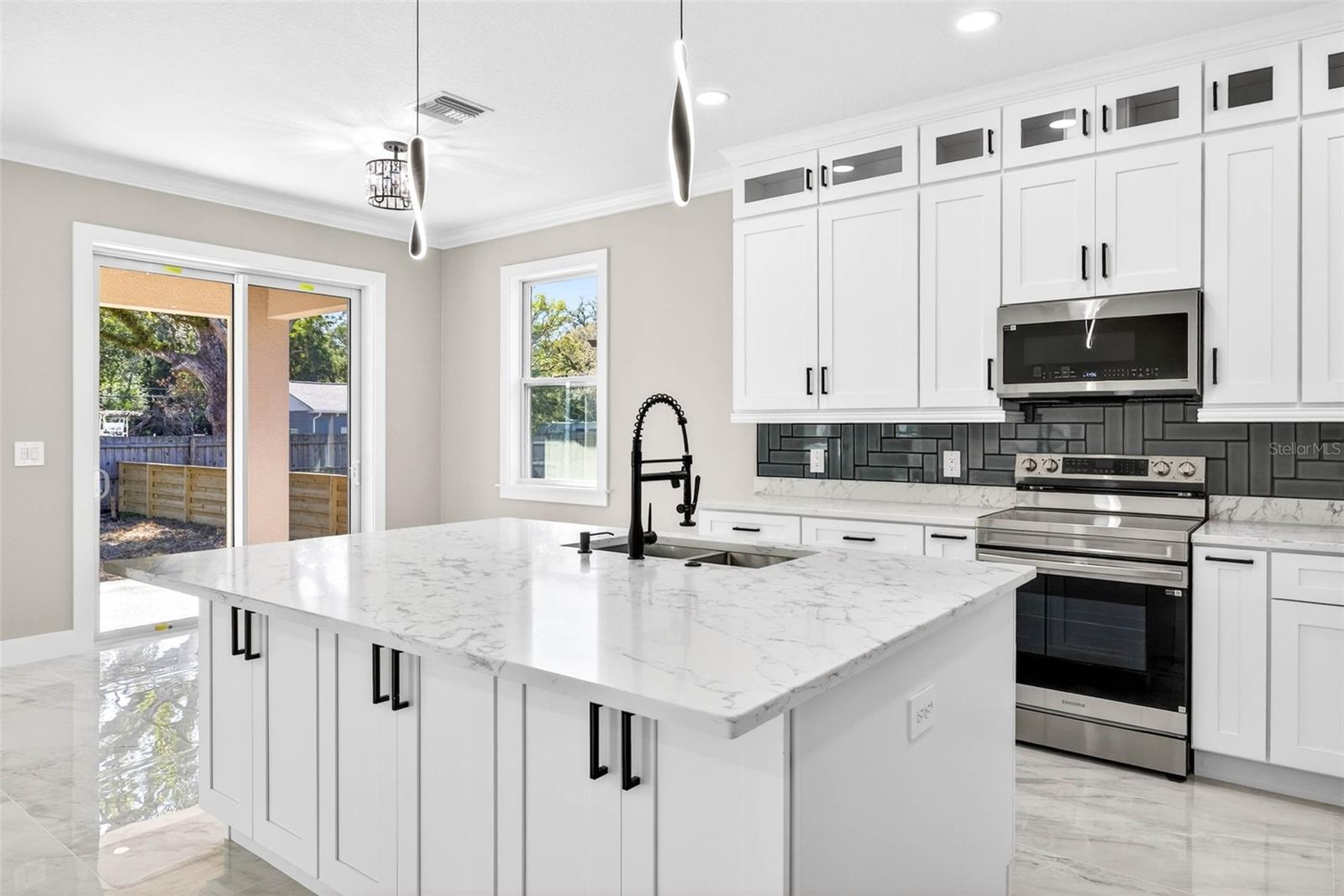 Image 20 of 64 For 288 Roosevelt Avenue