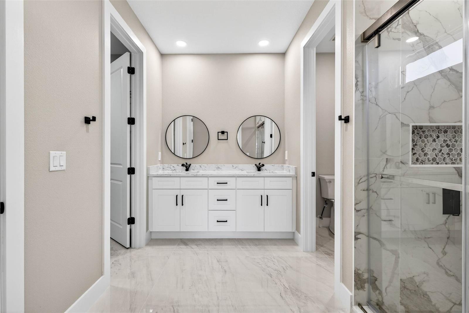 Image 41 of 64 For 288 Roosevelt Avenue