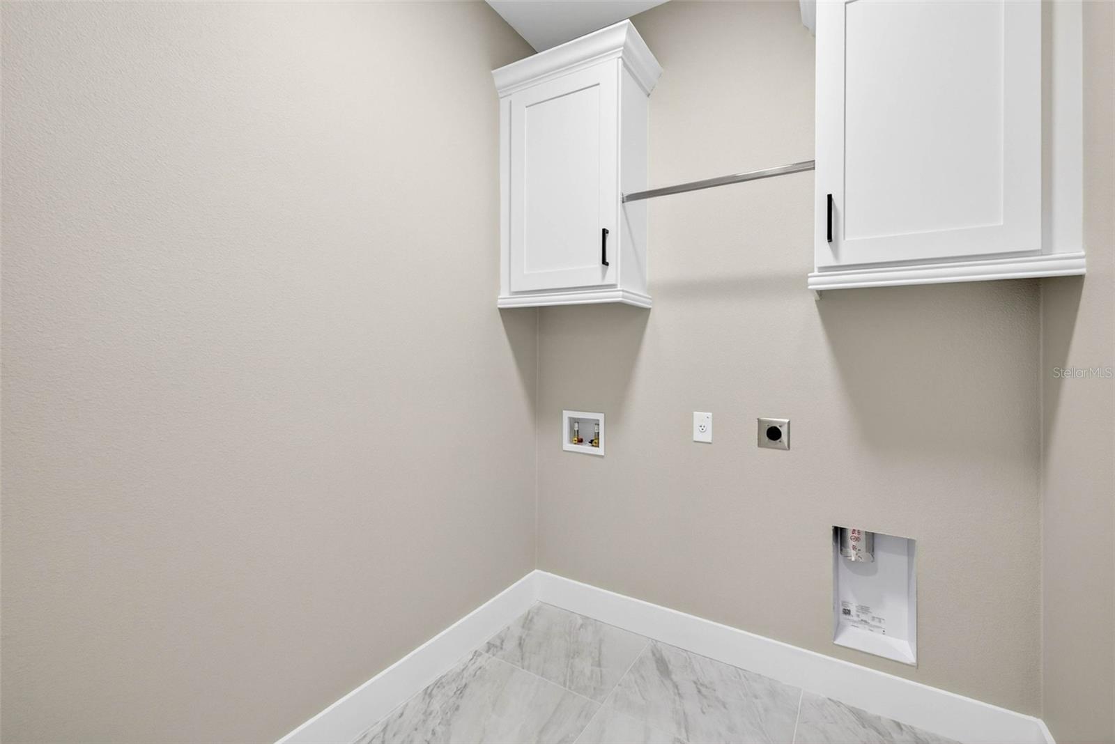 Image 46 of 64 For 288 Roosevelt Avenue