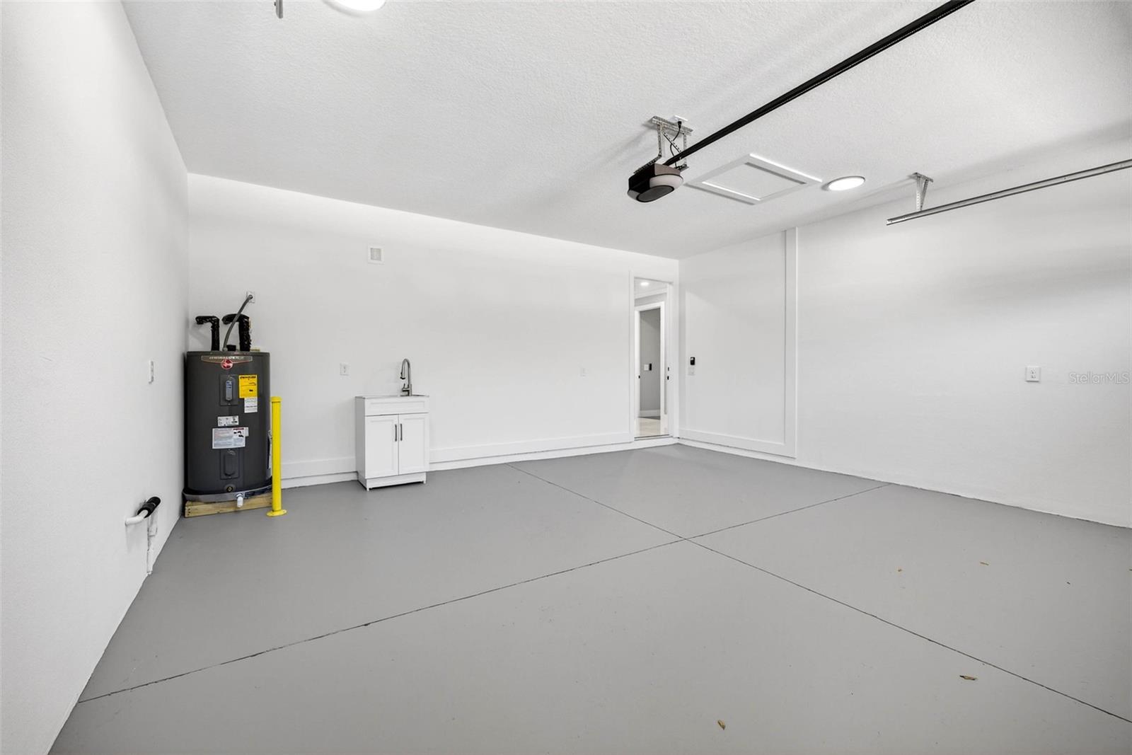 Image 47 of 64 For 288 Roosevelt Avenue