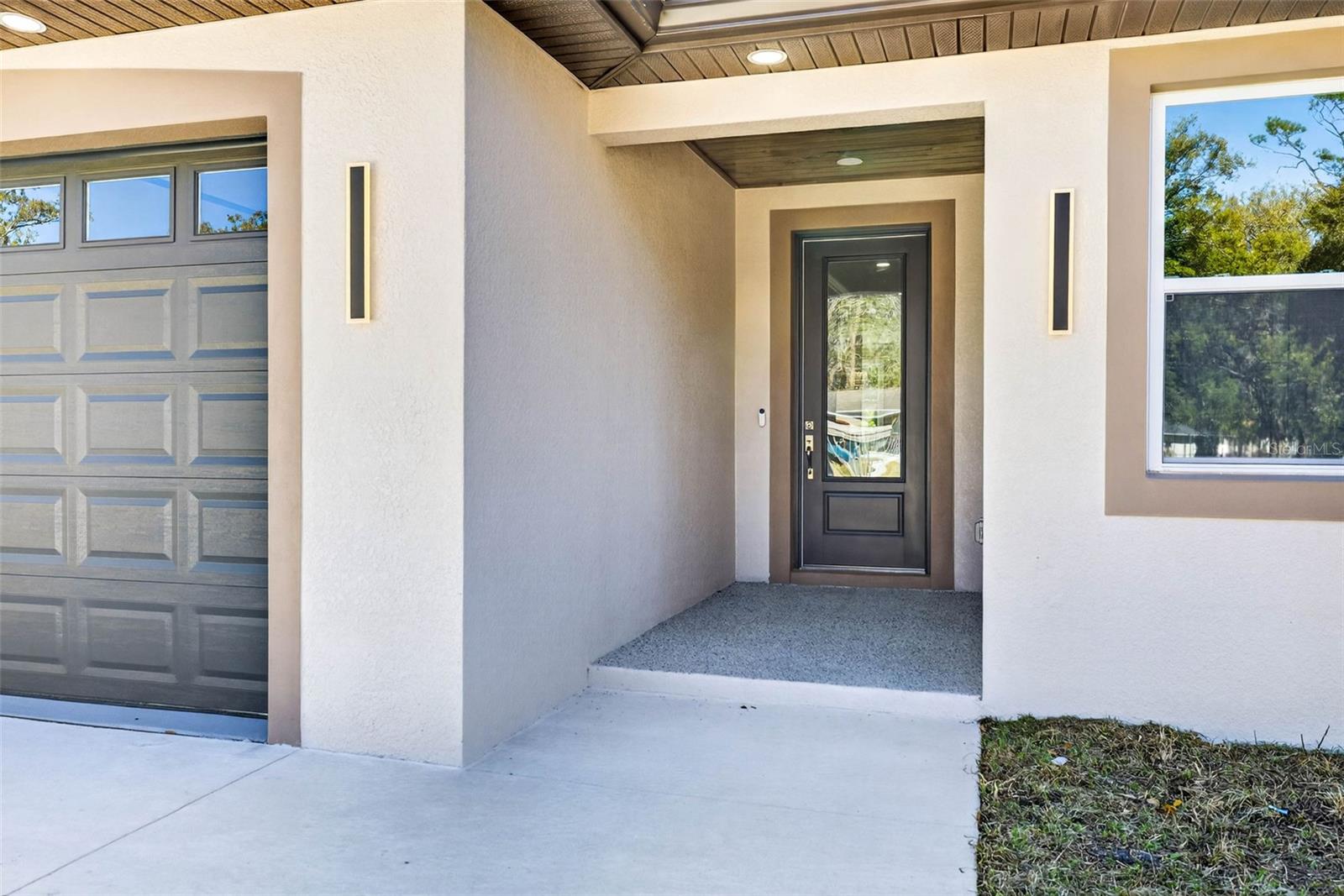 Image 6 of 64 For 288 Roosevelt Avenue