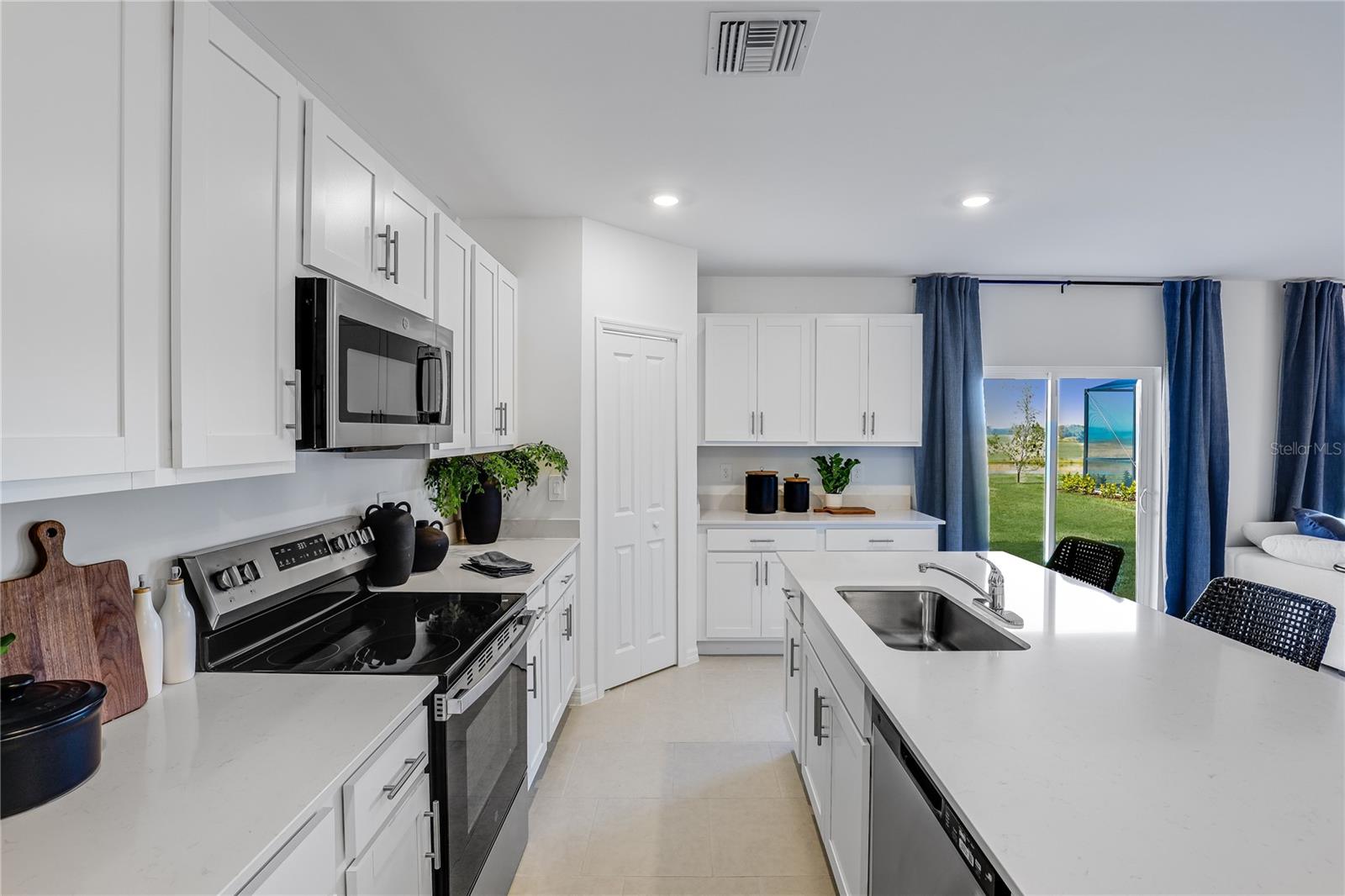 Image 10 of 28 For 17903 Haden Cove