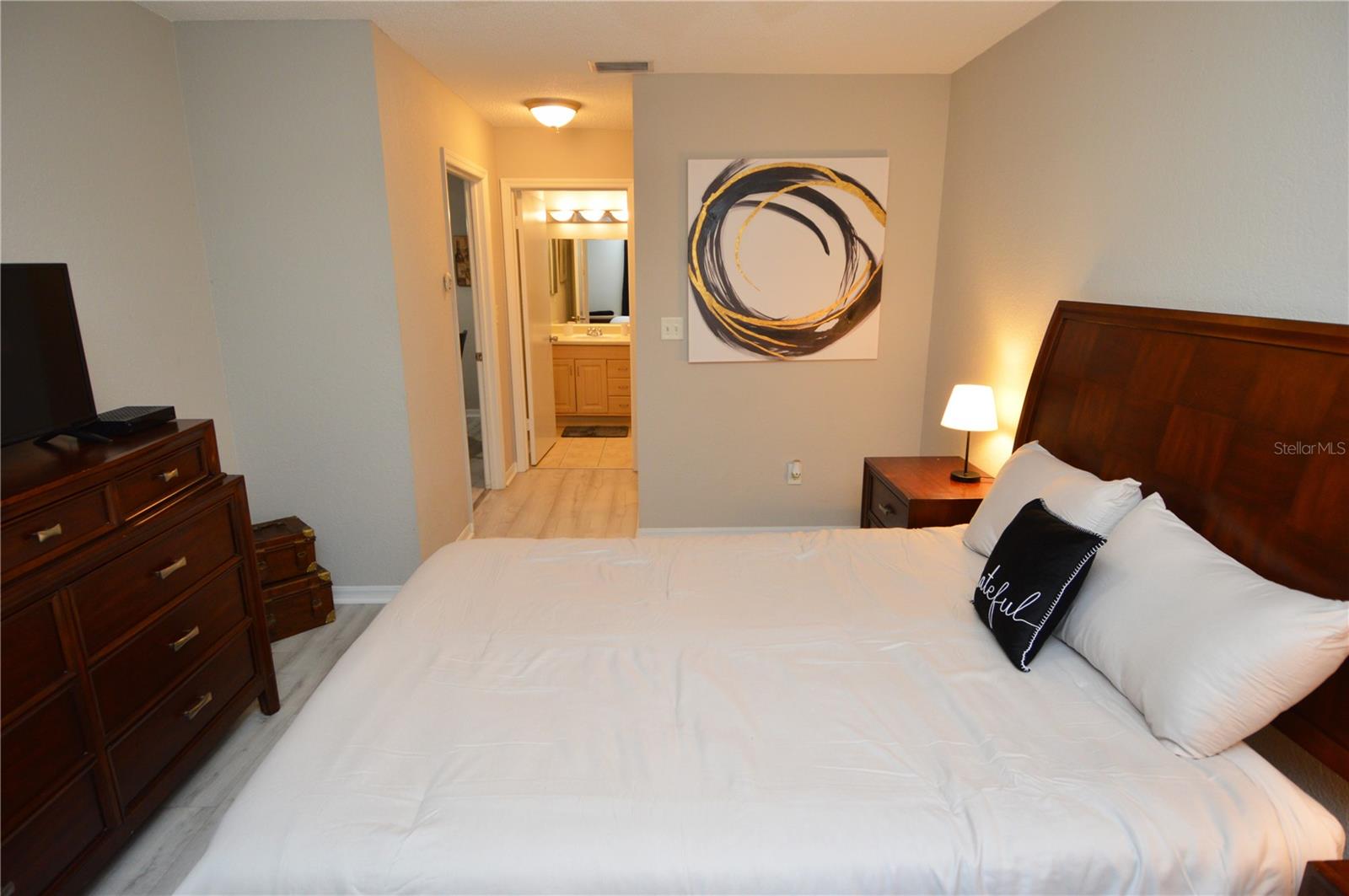 Image 27 of 100 For 10265 Gandy Boulevard N 1711